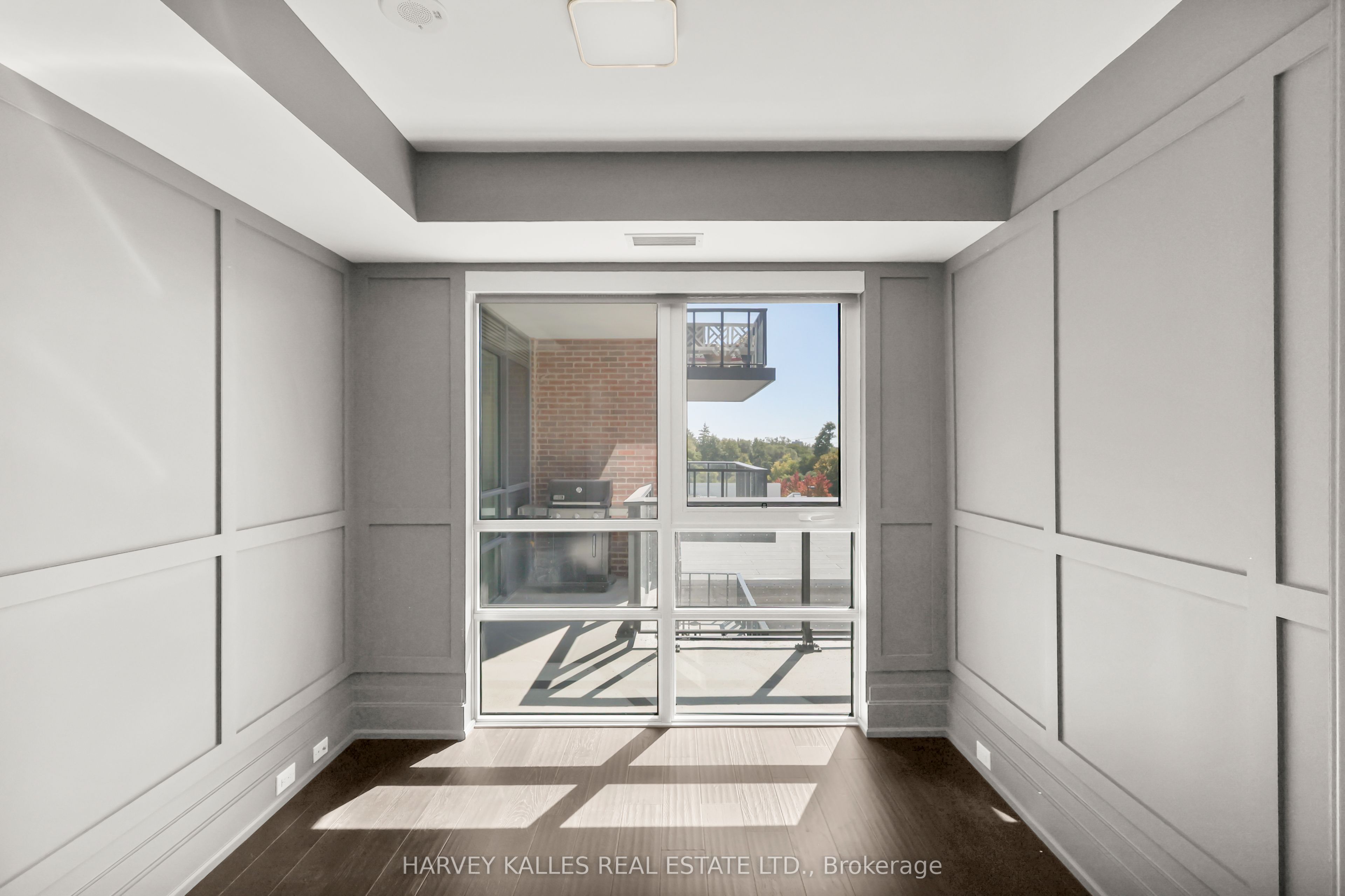 3 Southvale Drive 401 Property Photo 12