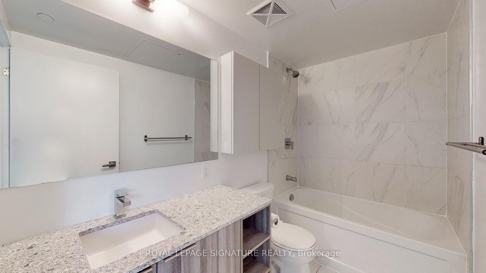 31 Tippett Road 543 Property Photo 15