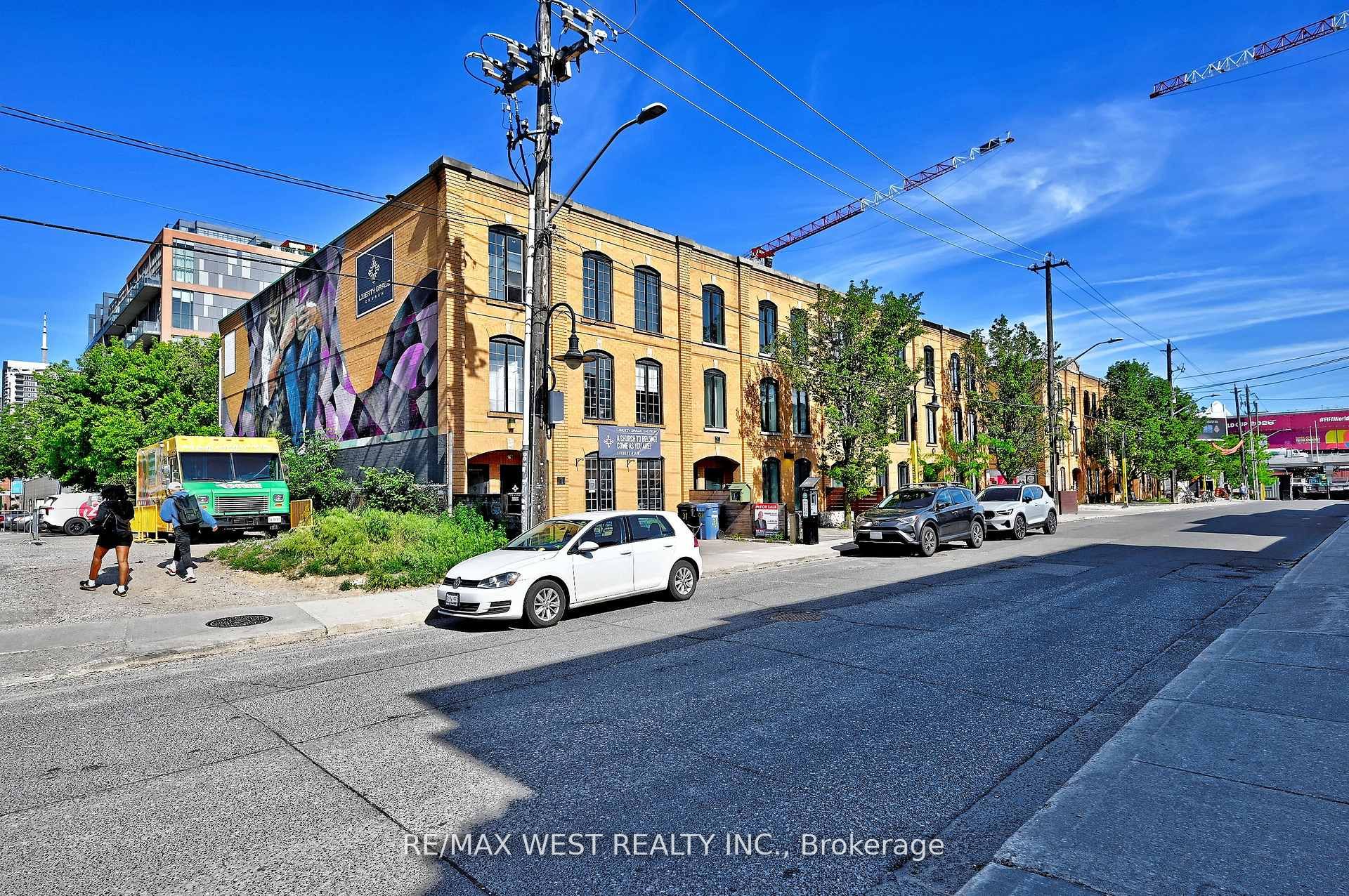 31 Atlantic Avenue Upper Property Photo 5