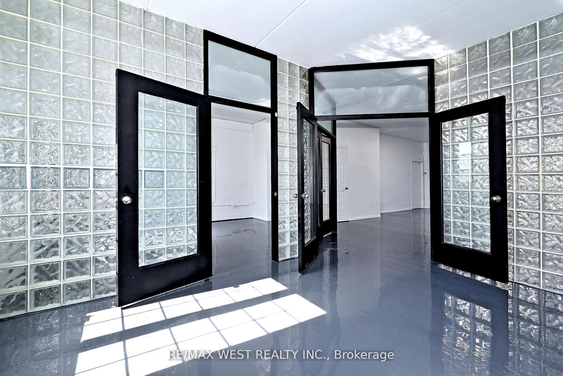 31 Atlantic Avenue Upper Property Photo 20