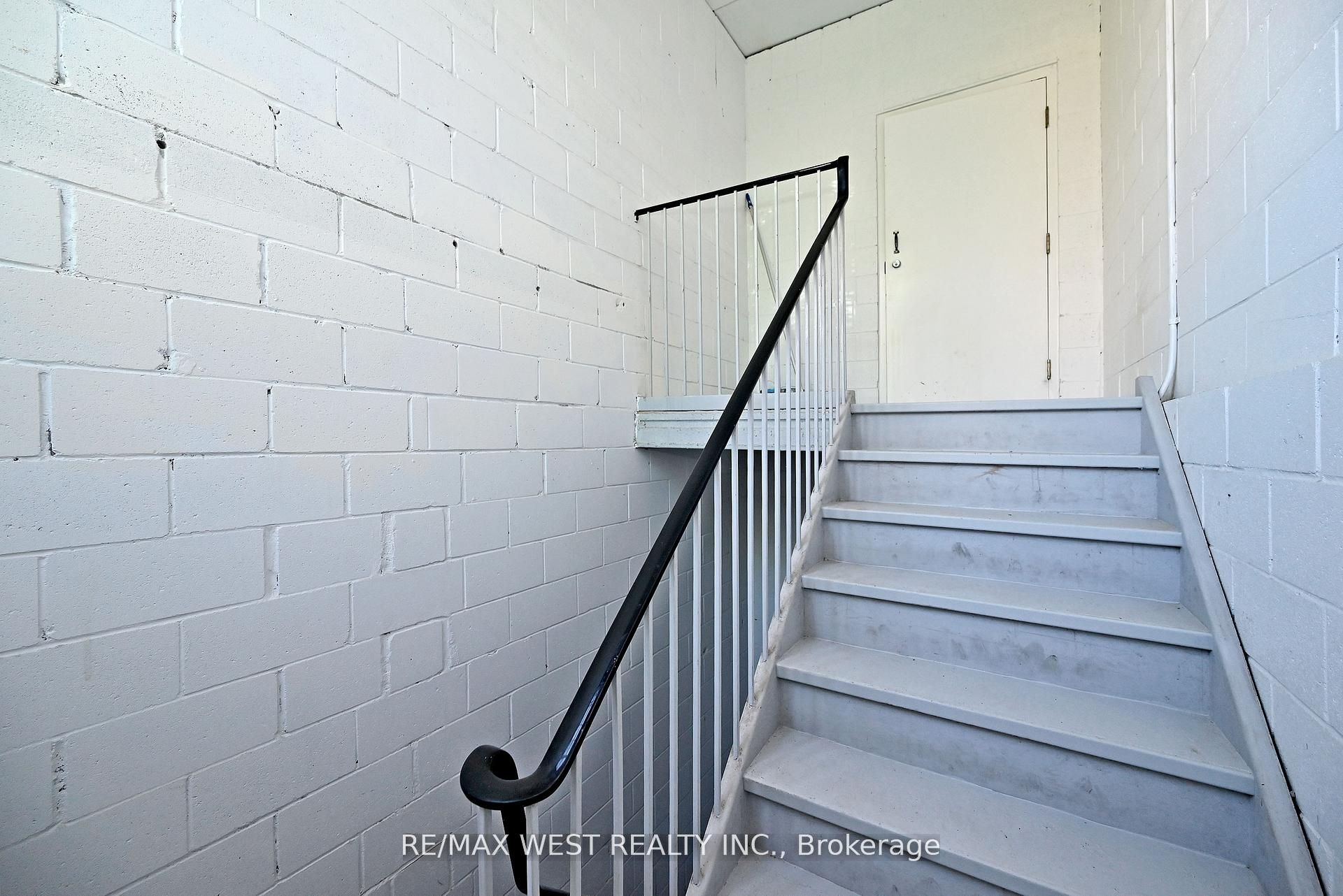 31 Atlantic Avenue Upper Property Photo 37