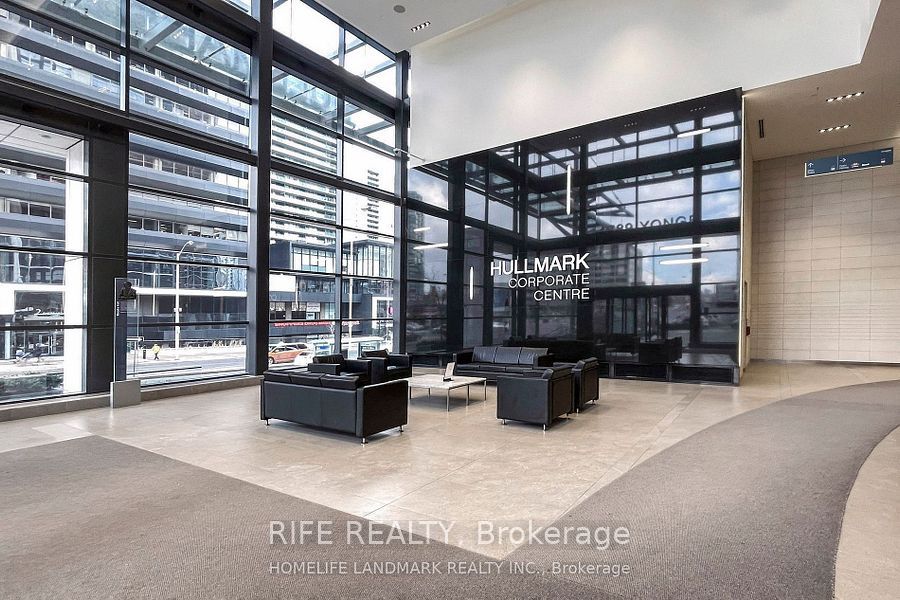 4789 Yonge Street 510-511 Property Photo 3