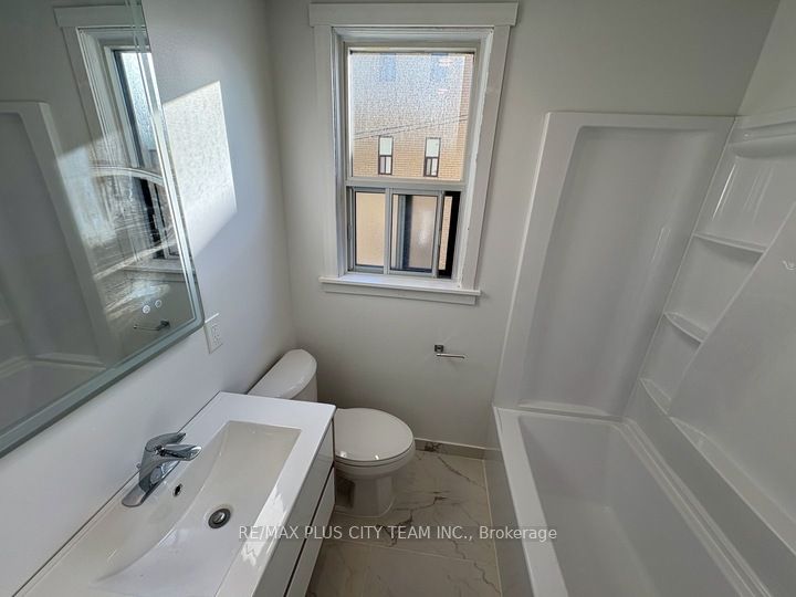 44 Meadowbrook Drive 2 Property Photo 13