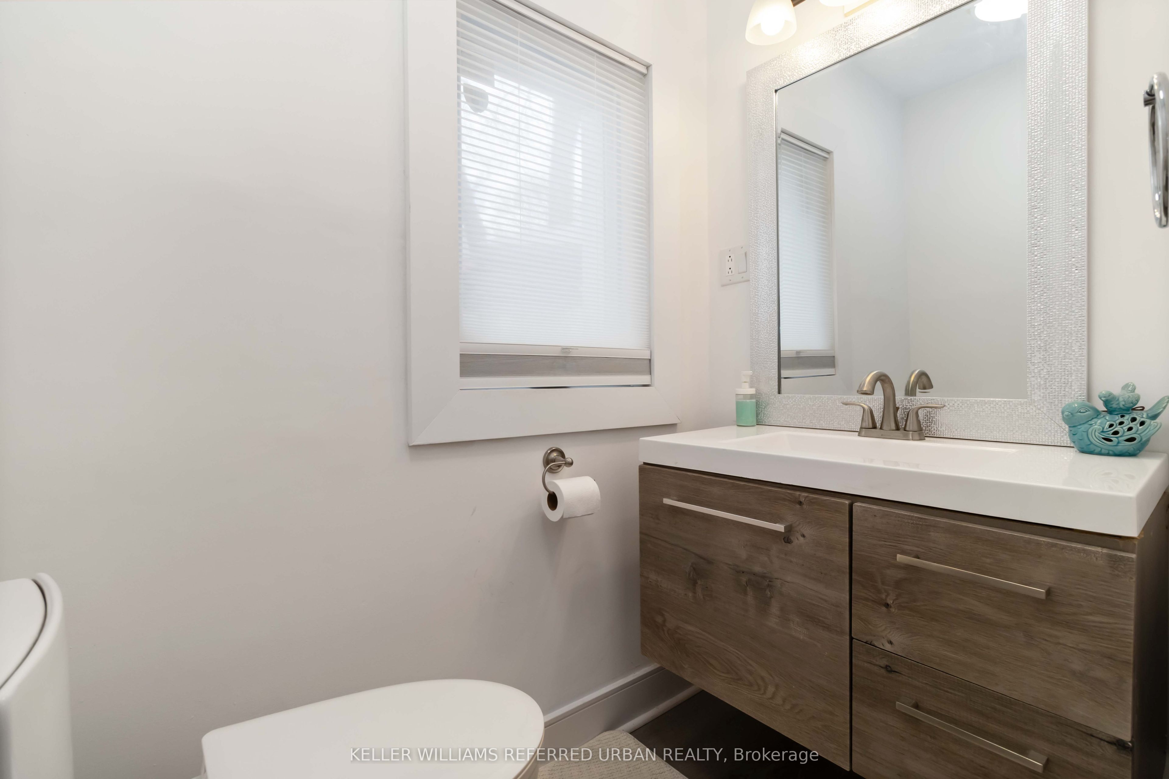 310 Senlac Road Property Photo 8