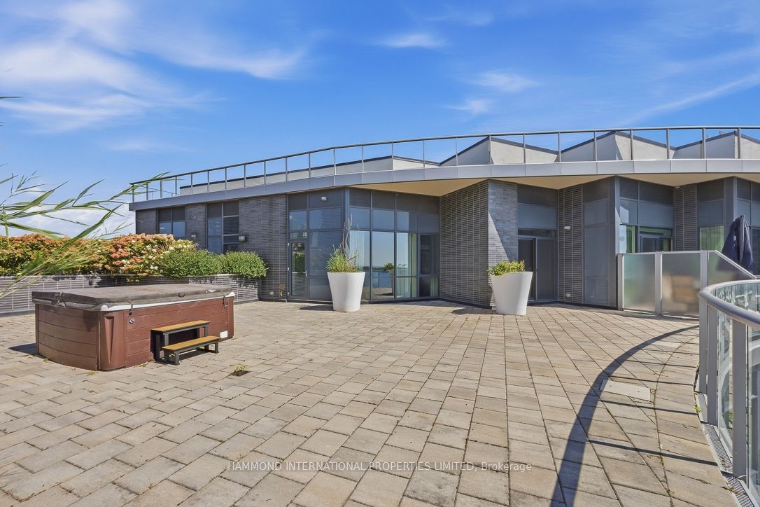 1 Edgewater Drive Sph10 Property Photo 17