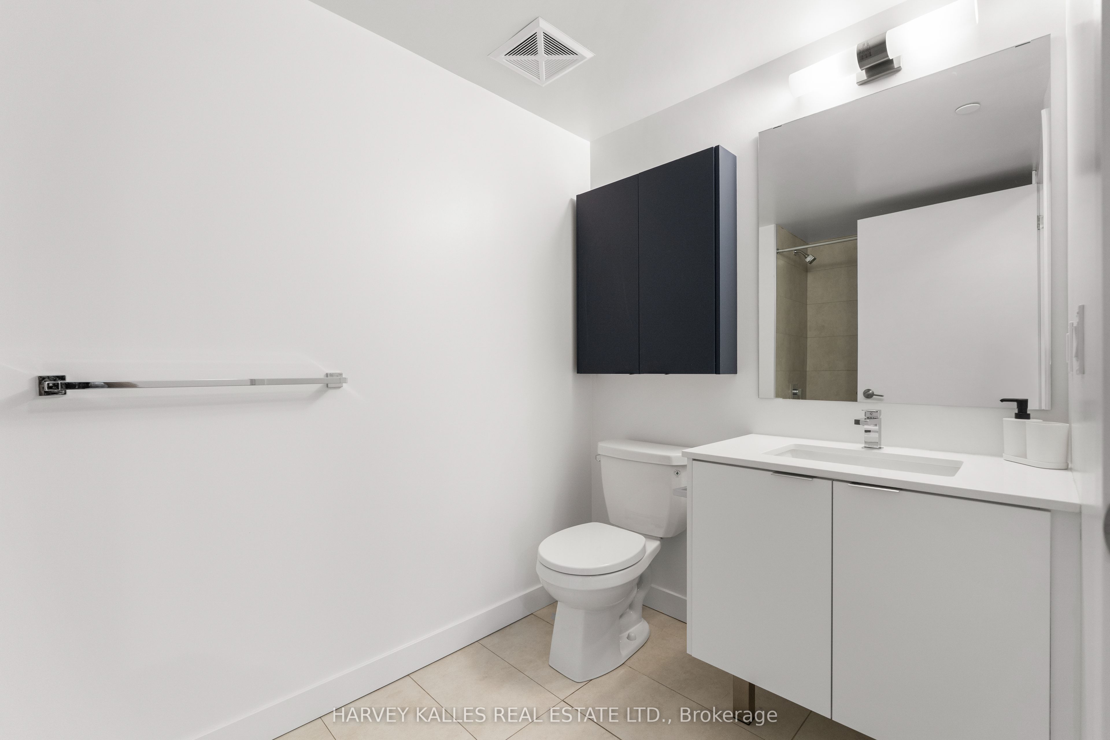 8 Tippett Road 1105 Property Photo 19