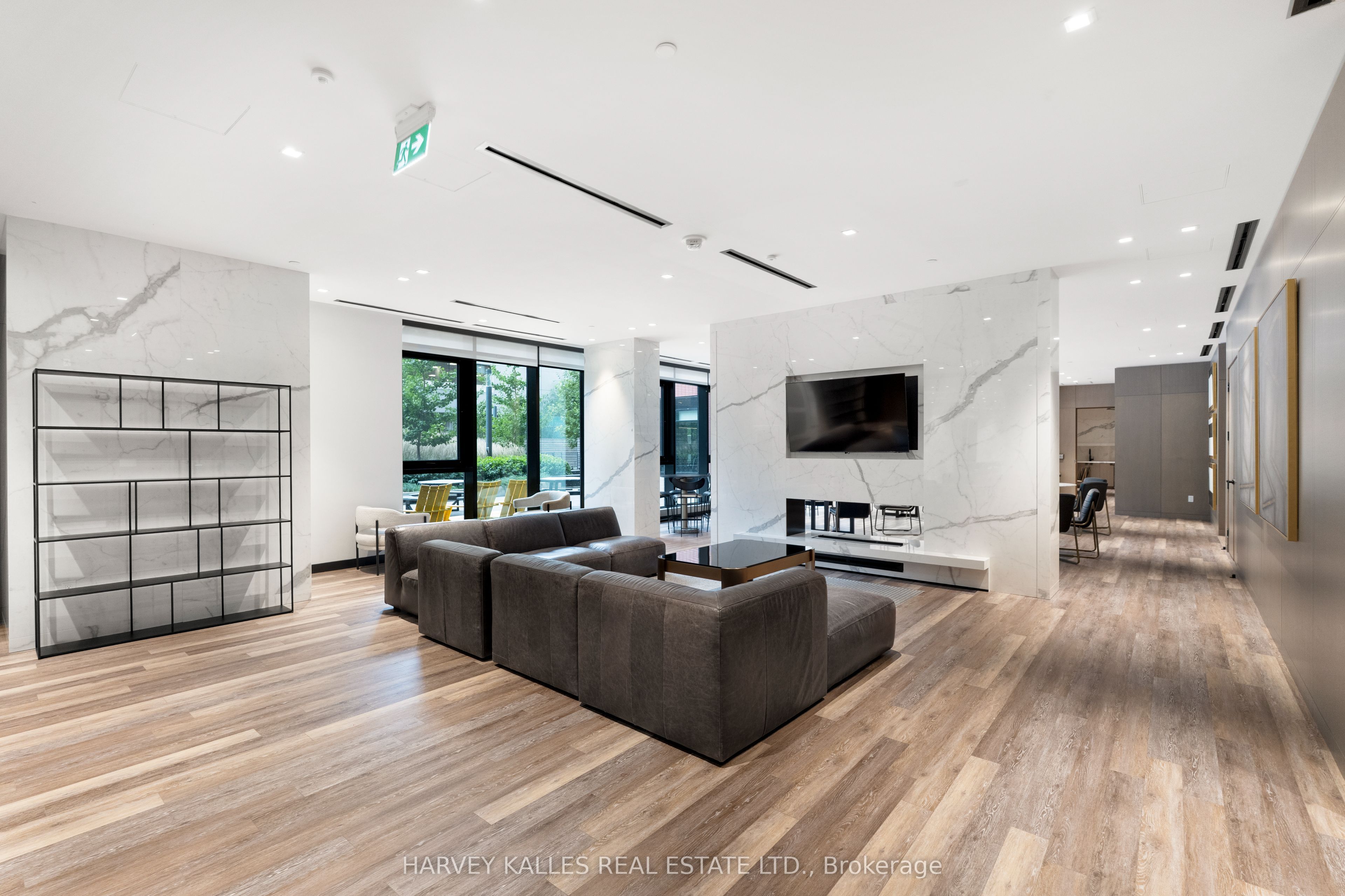 8 Tippett Road 1105 Property Photo 32