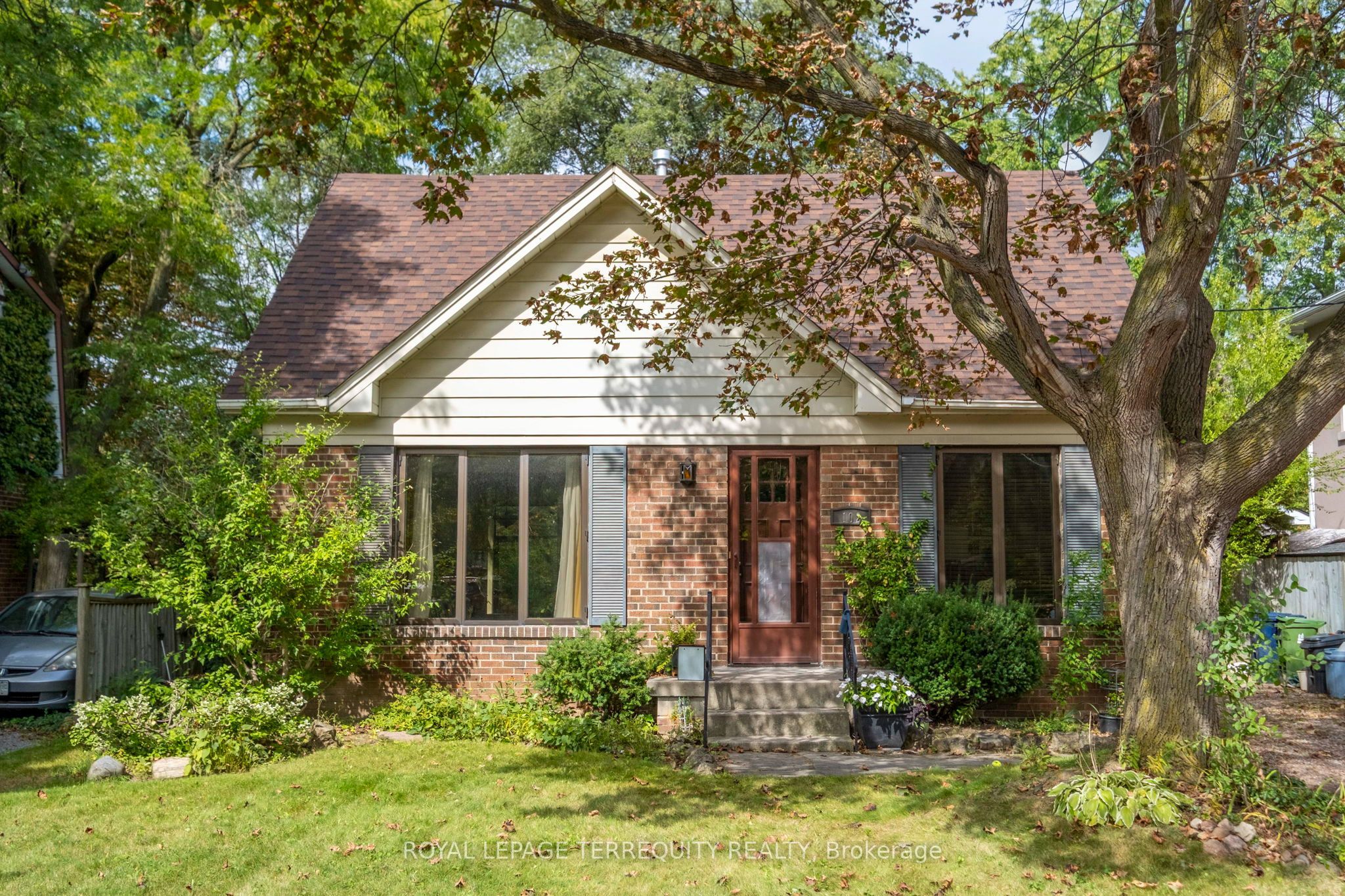 102 Anndale Drive Property Photo 1