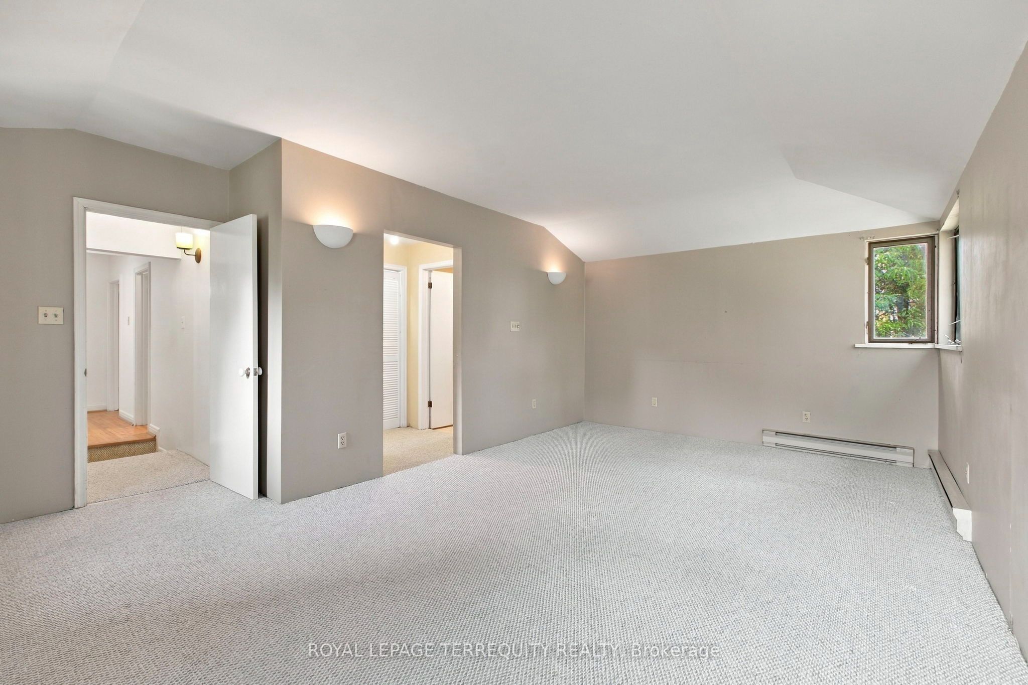 102 Anndale Drive Property Photo 14