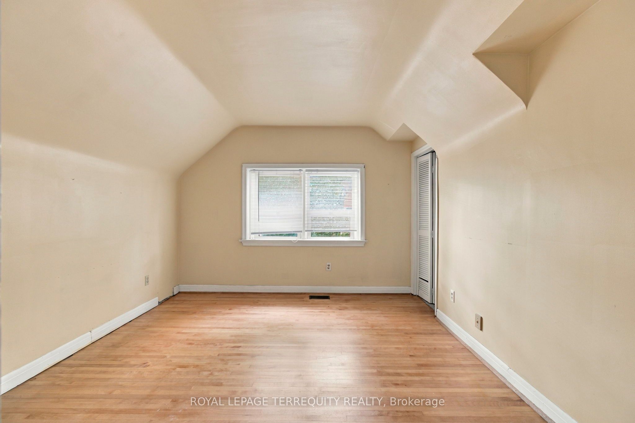102 Anndale Drive Property Photo 17