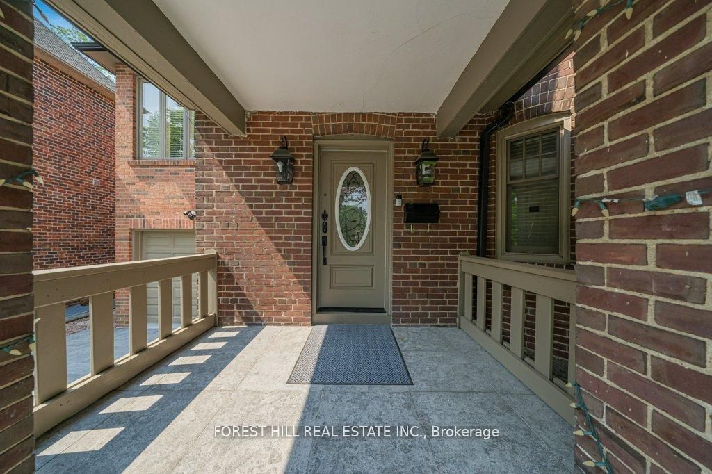 82 Brooke Avenue Property Photo 4