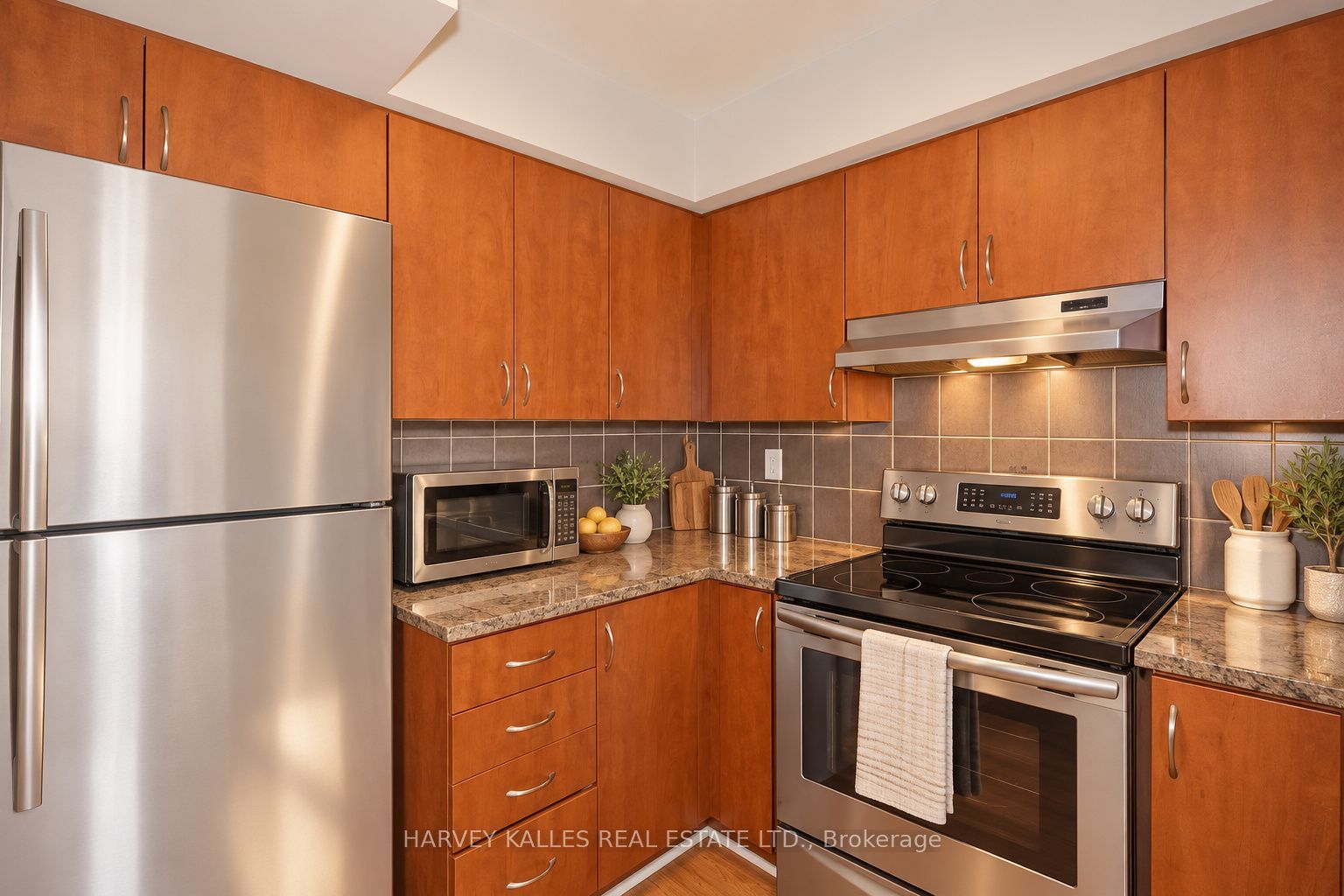 225 Wellesley Street E 313 Property Photo 24