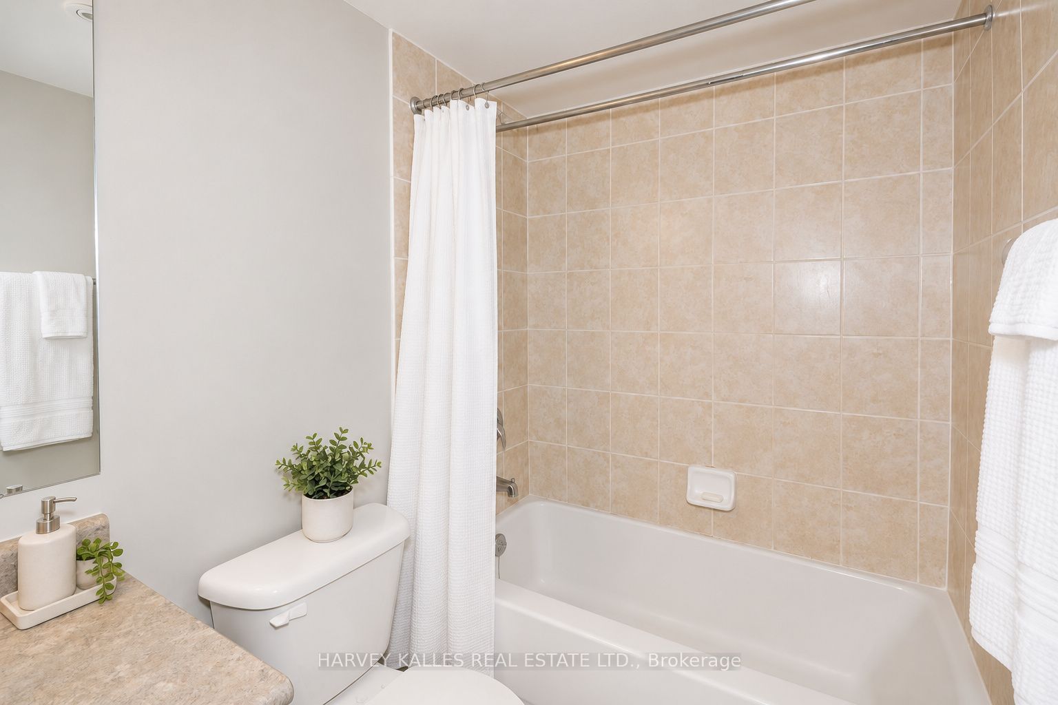 225 Wellesley Street E 313 Property Photo 34