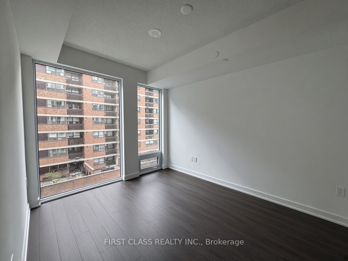 121 St Patrick Street 812 Property Photo 6