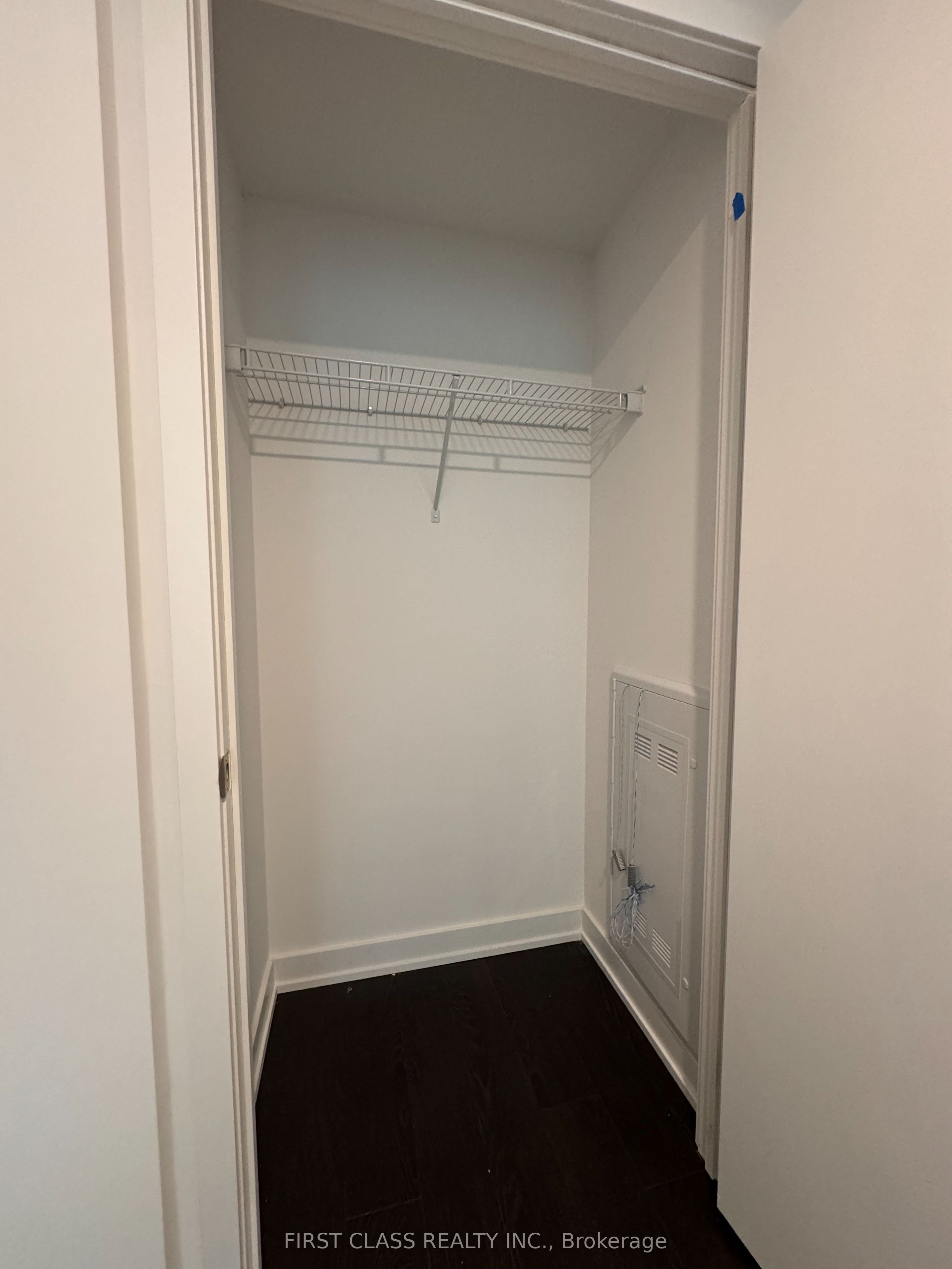 121 St Patrick Street 812 Property Photo 13