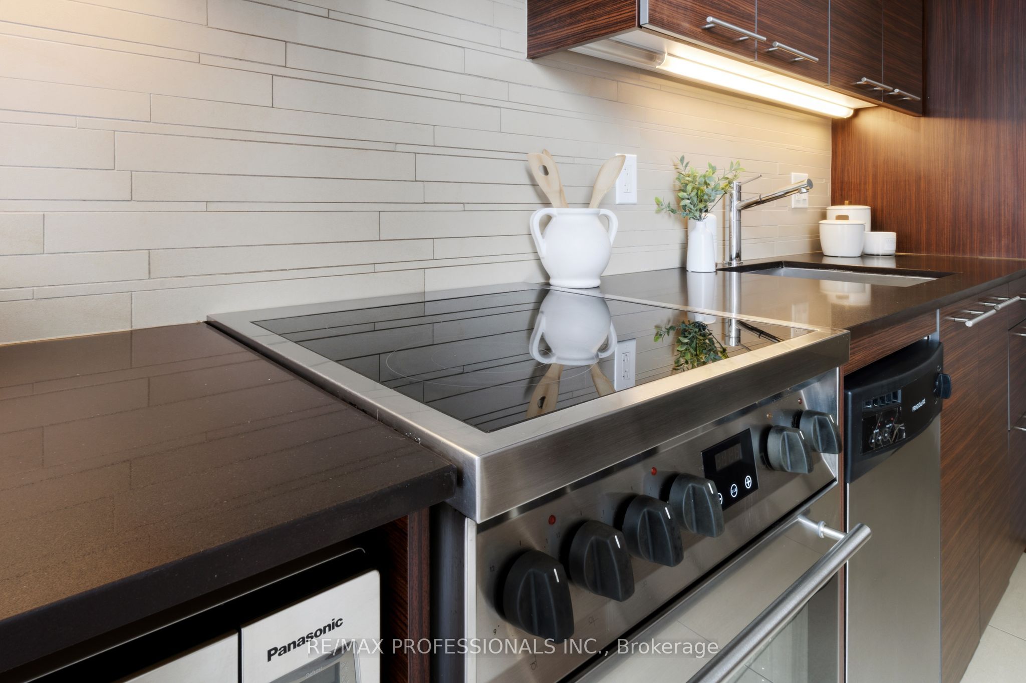 3 Market Street 422 Property Photo 21