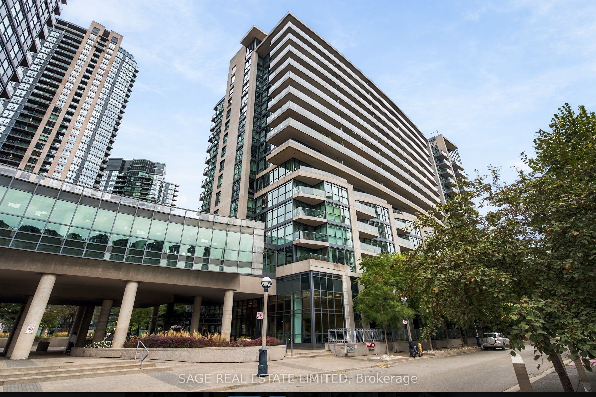 209 Fort York Boulevard 579 Property Photo 1