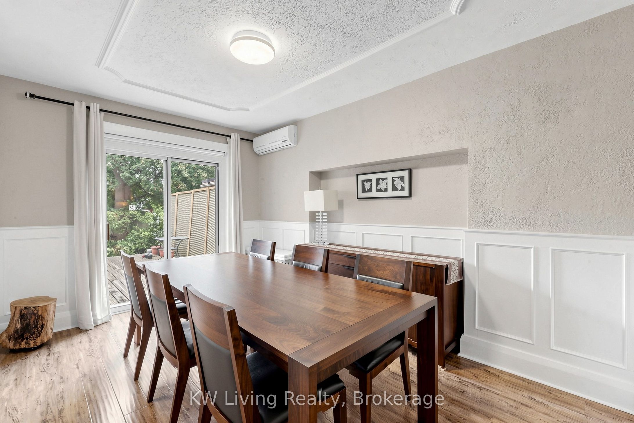 409 St Clements Avenue Property Photo 11