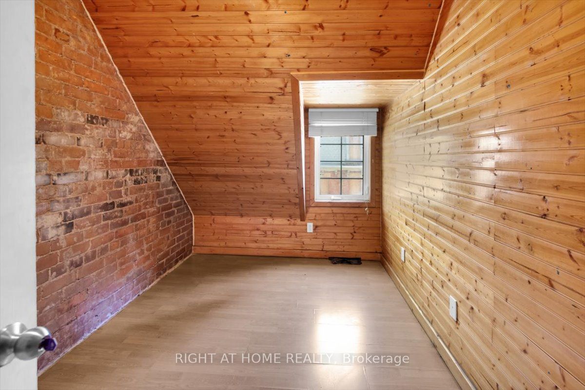 182 Mutual Street 2nd & 3rd Floor Property Photo 19