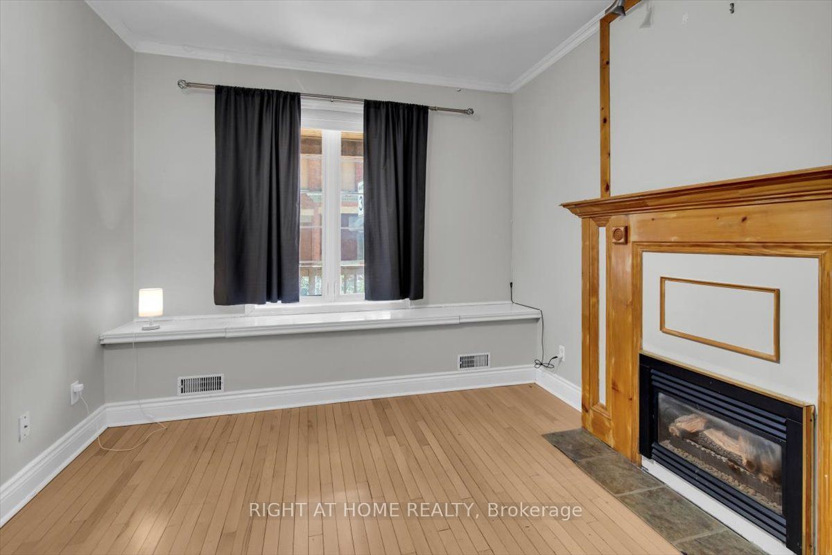 182 Mutual Street Main & Lower Property Photo 7