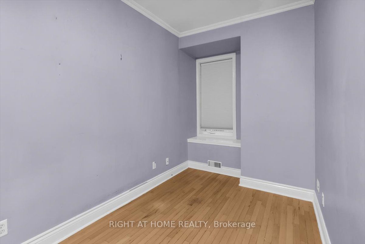 182 Mutual Street Main & Lower Property Photo 10