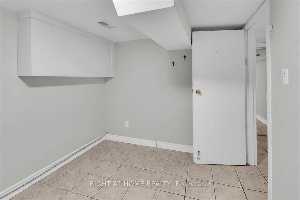 182 Mutual Street Main & Lower Property Photo 20