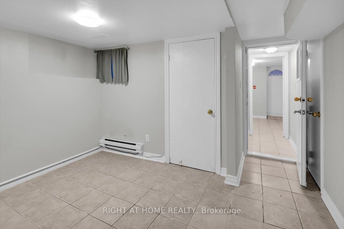 182 Mutual Street Main & Lower Property Photo 21