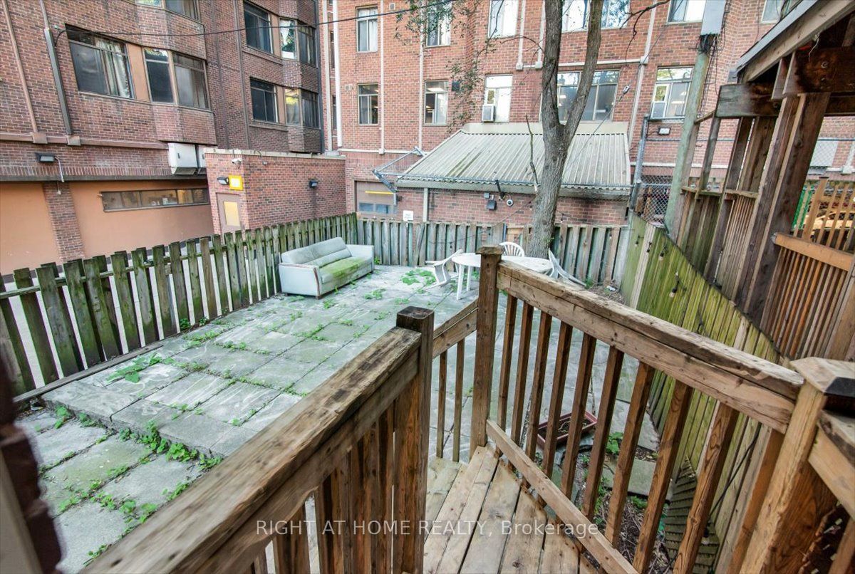 182 Mutual Street Main & Lower Property Photo 26