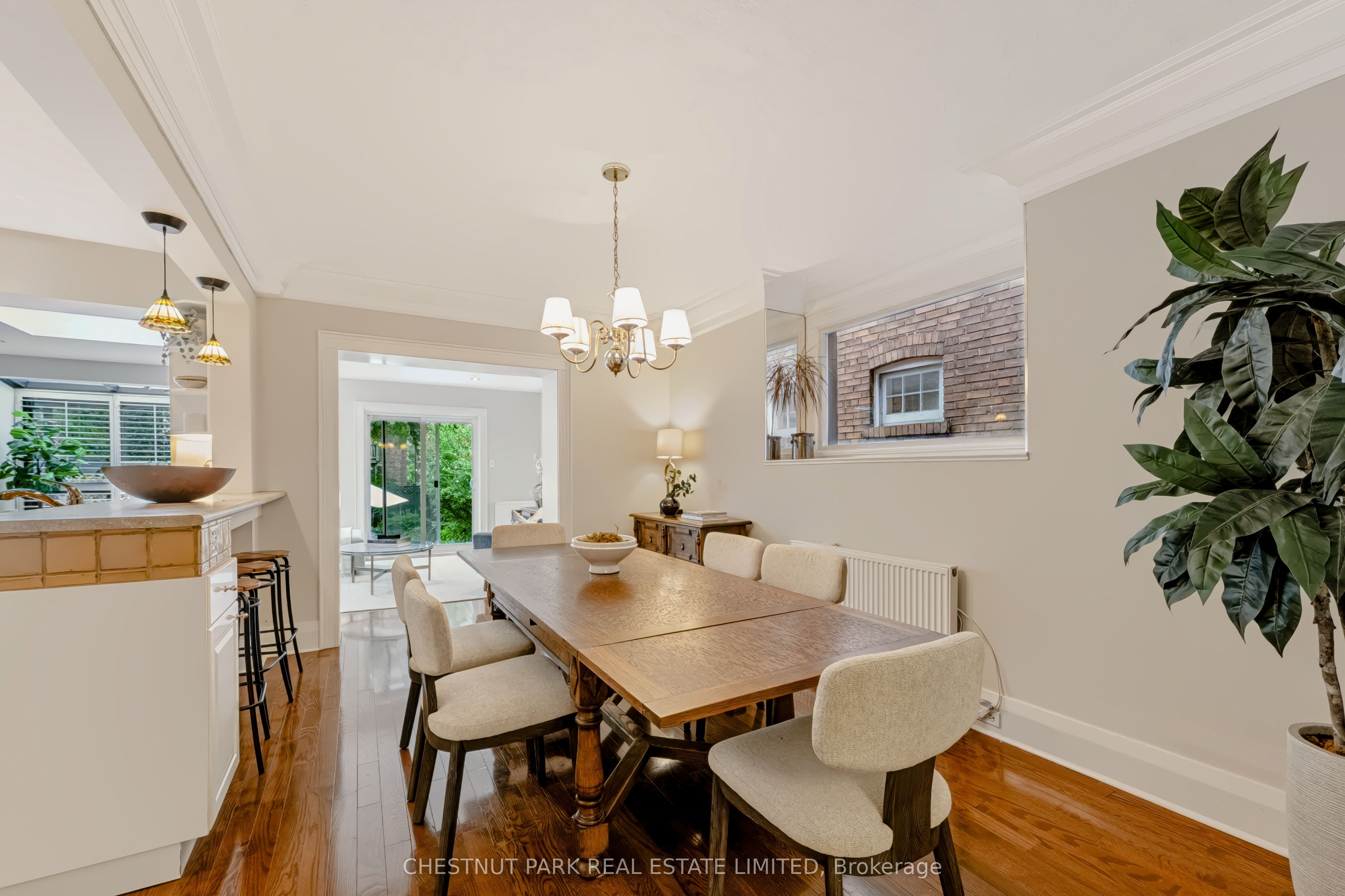 42 Bowood Avenue Property Photo 6