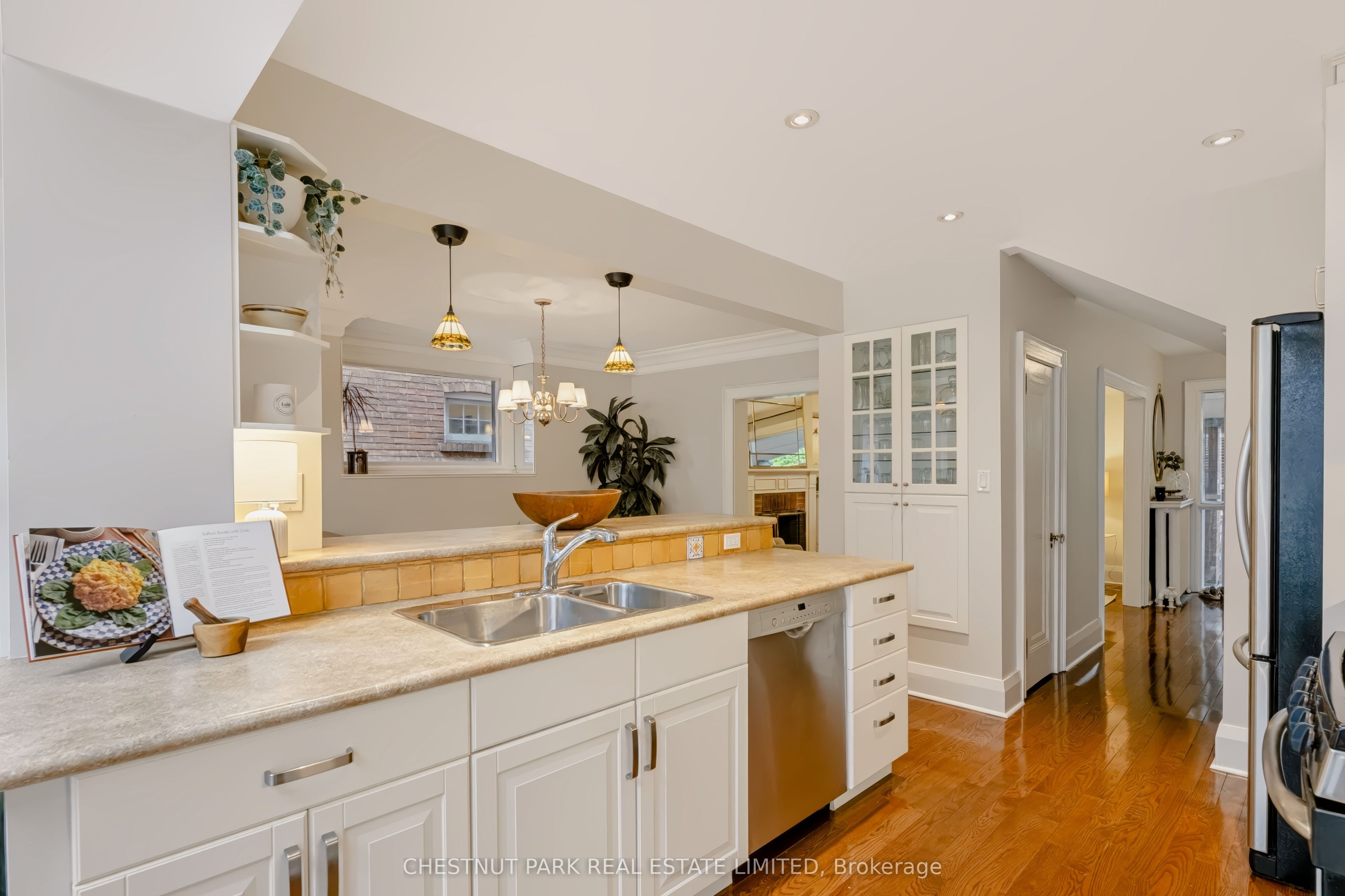 42 Bowood Avenue Property Photo 10
