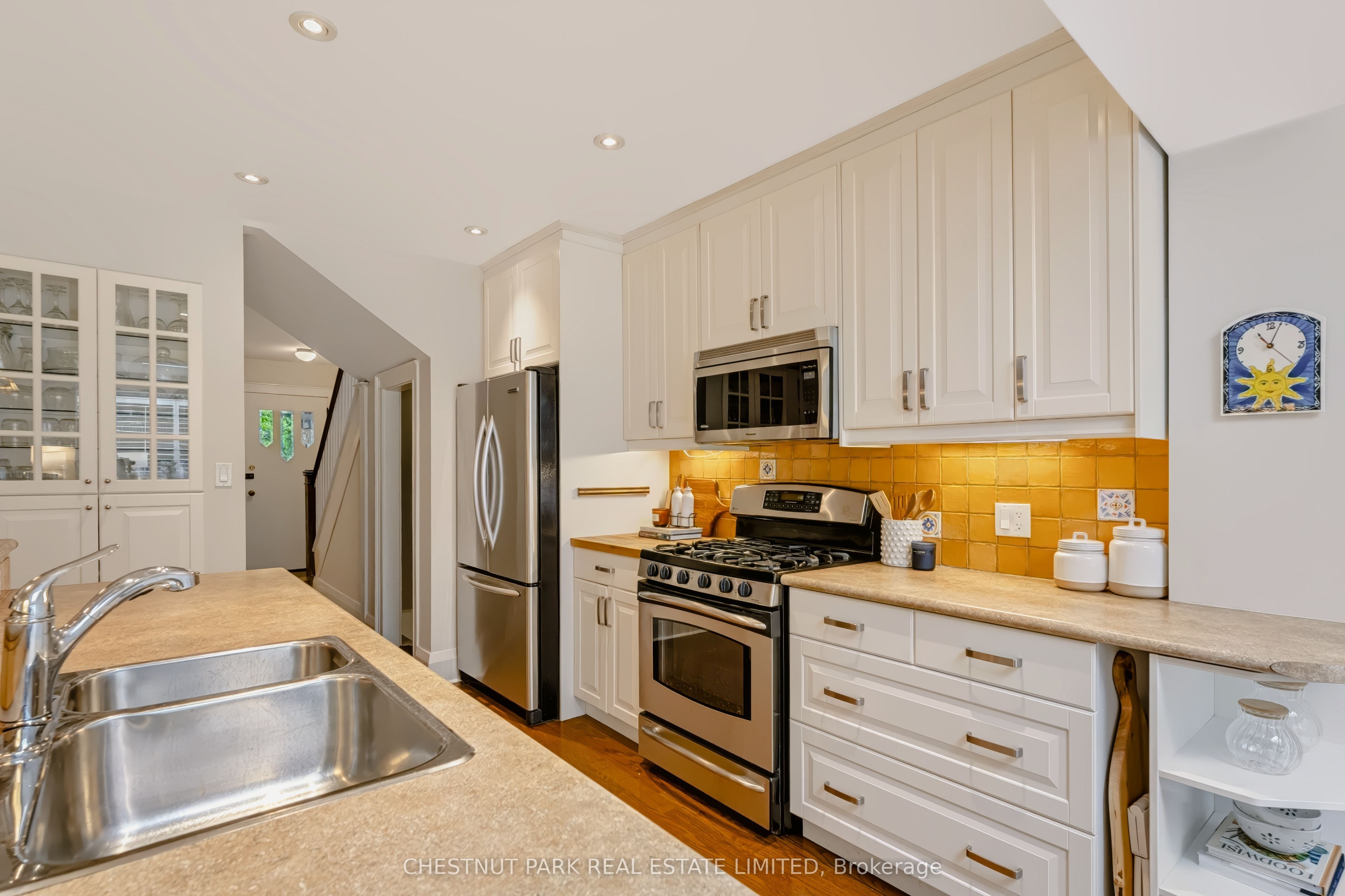 42 Bowood Avenue Property Photo 11