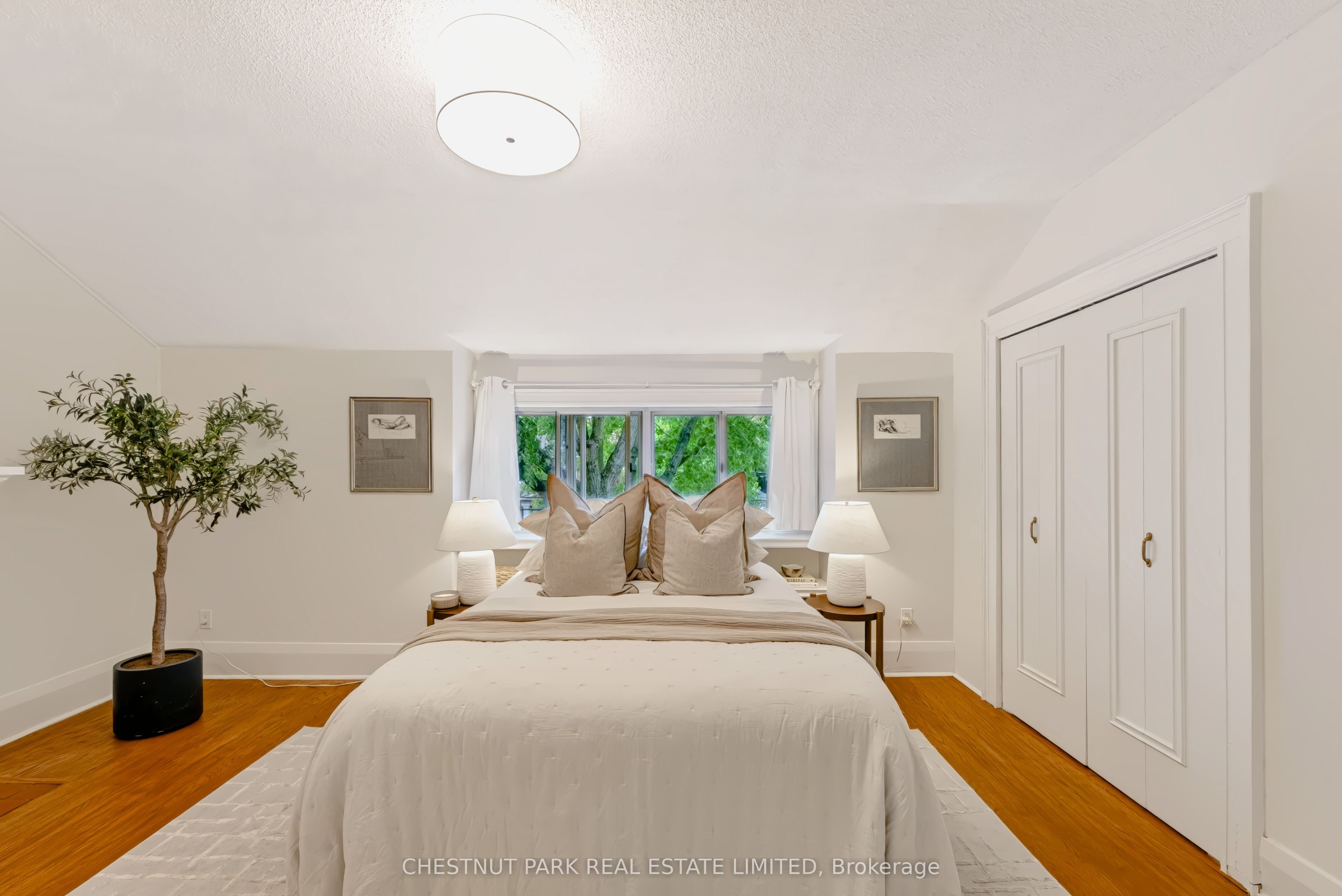 42 Bowood Avenue Property Photo 19