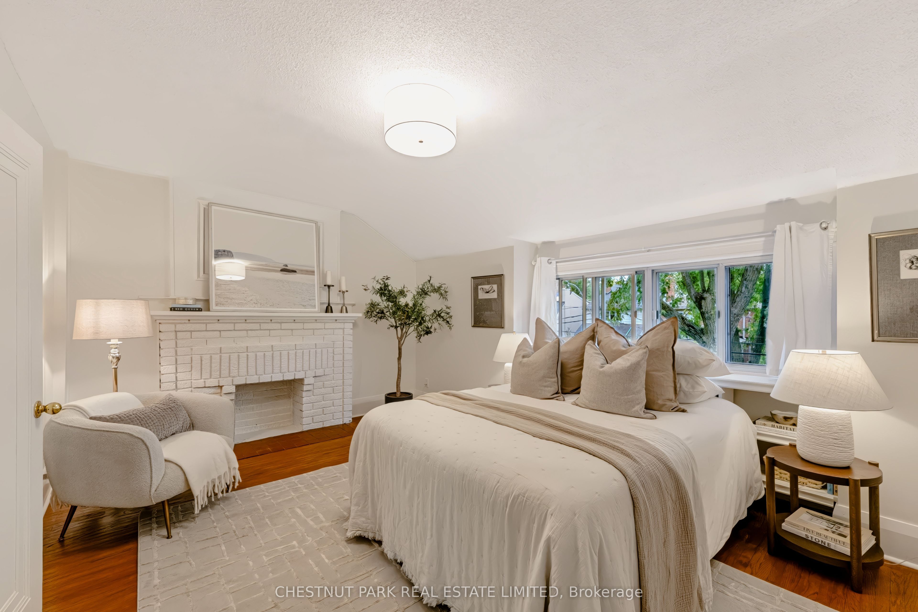 42 Bowood Avenue Property Photo 20