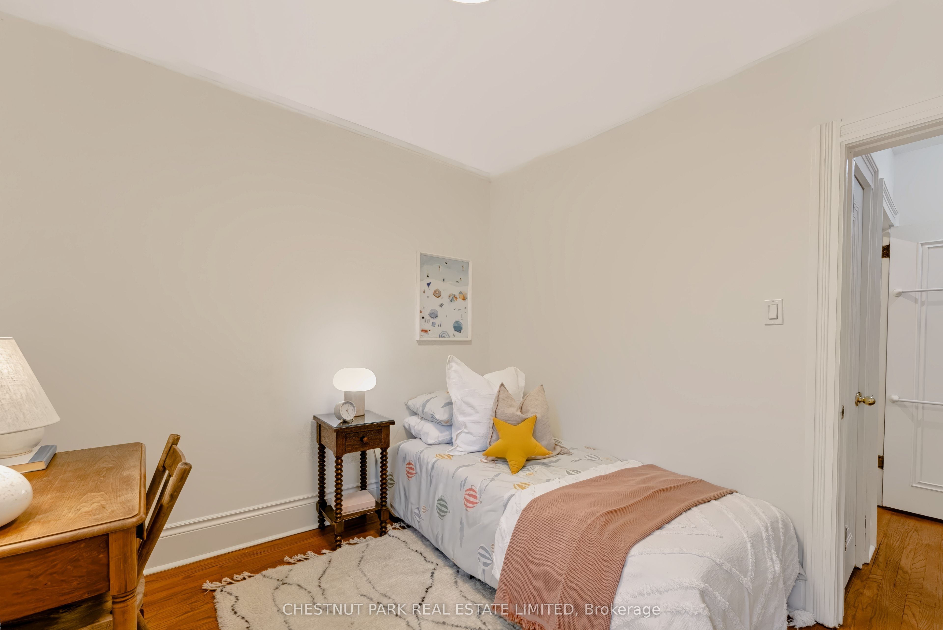 42 Bowood Avenue Property Photo 26