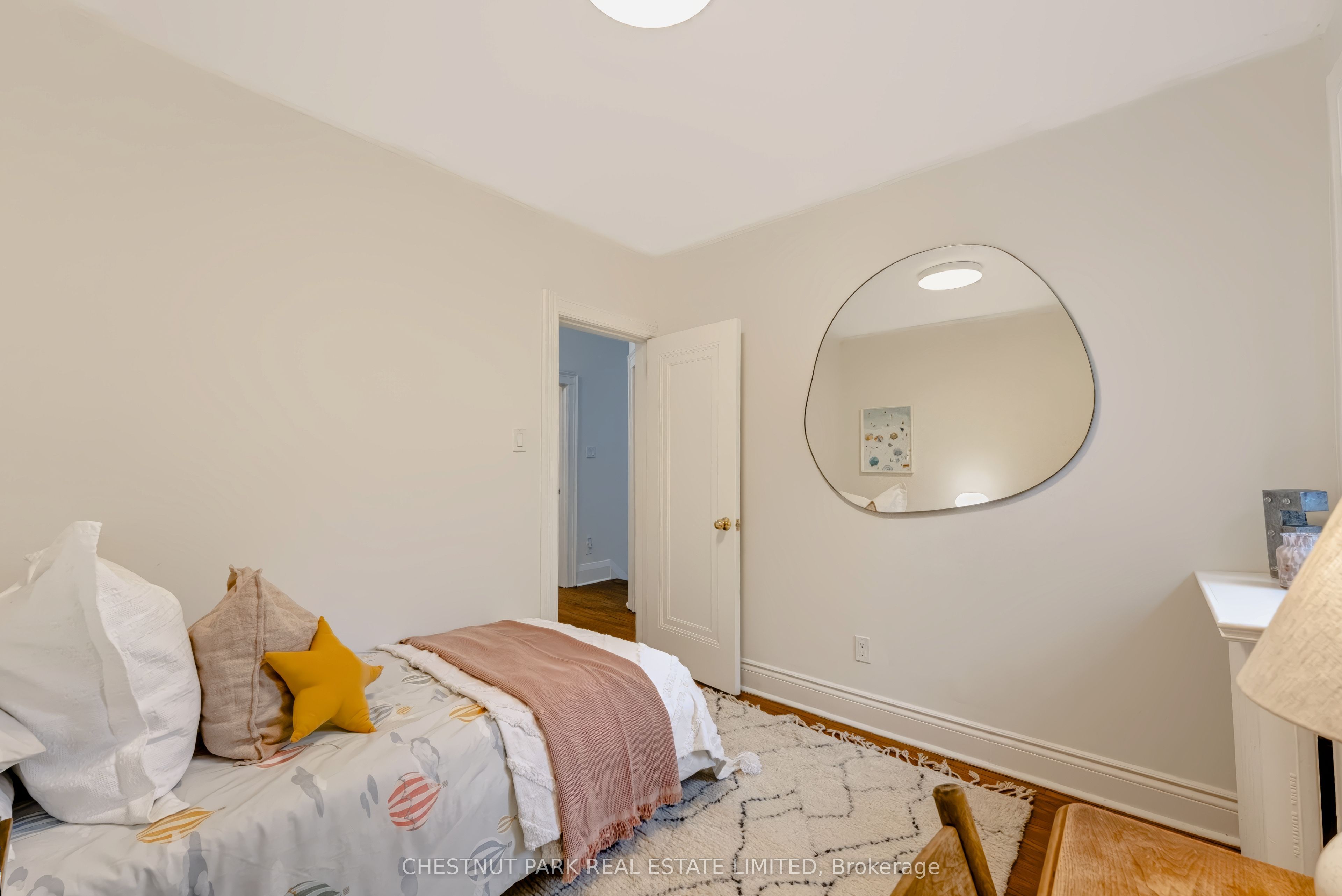 42 Bowood Avenue Property Photo 27
