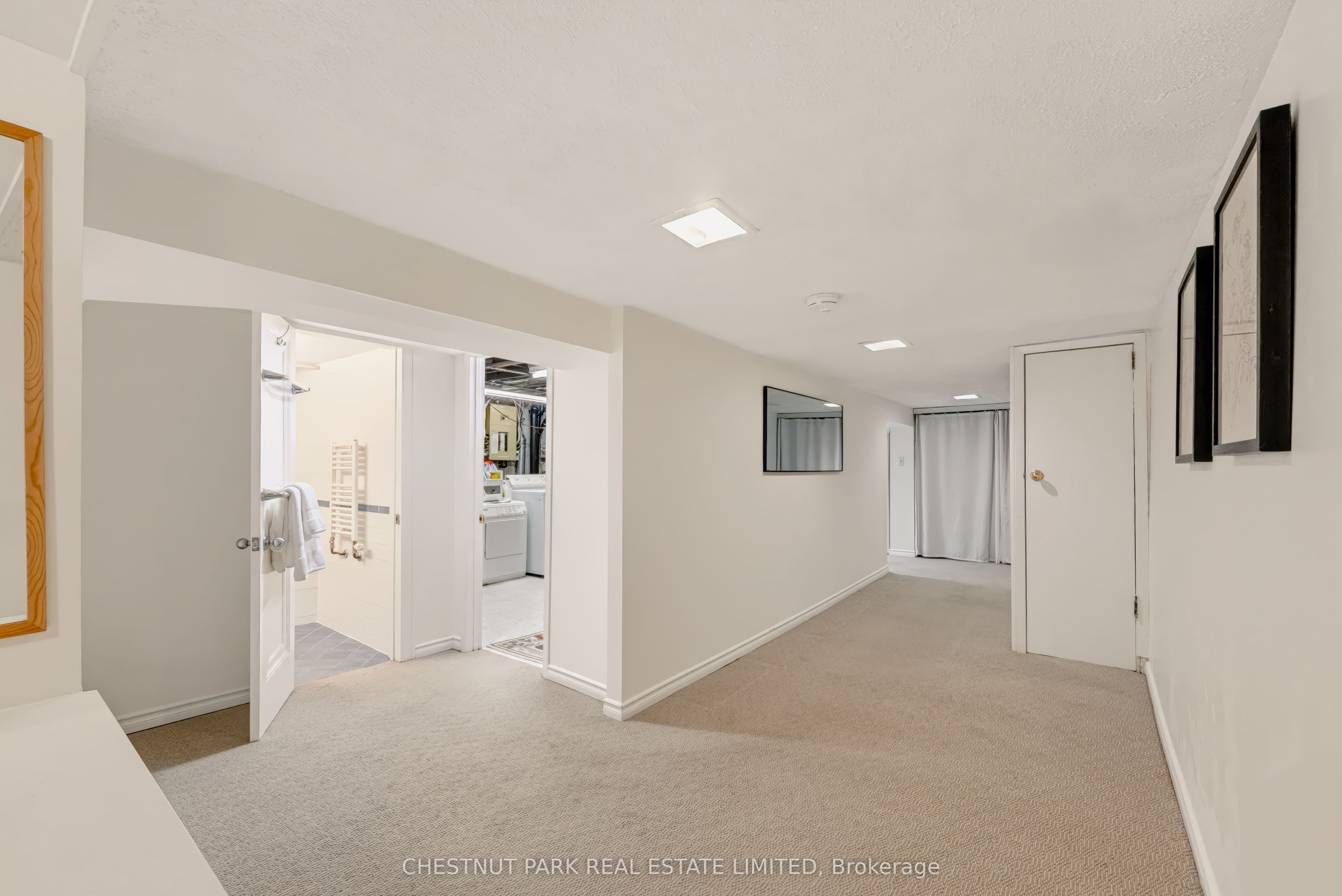 42 Bowood Avenue Property Photo 32