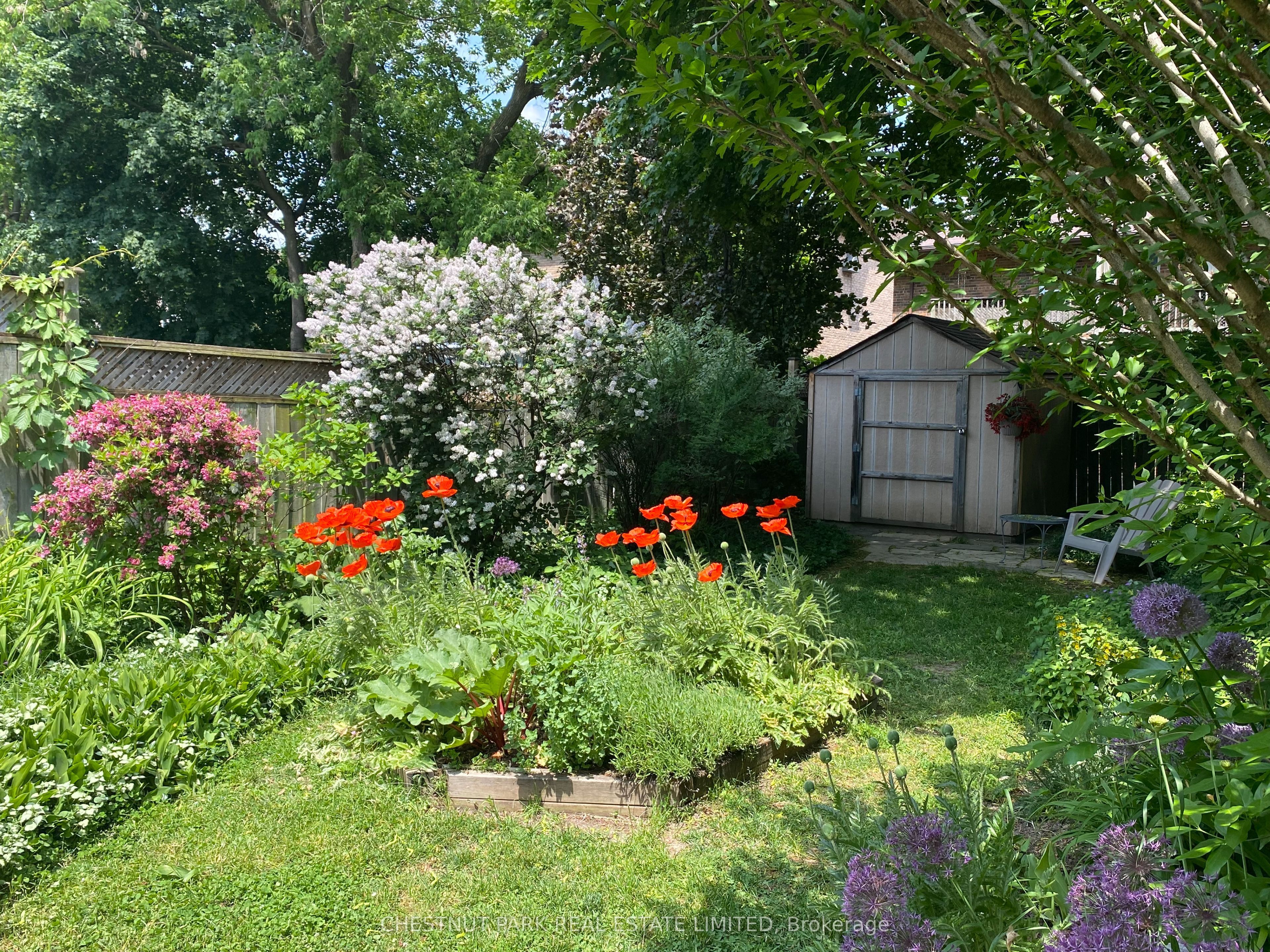 42 Bowood Avenue Property Photo 40