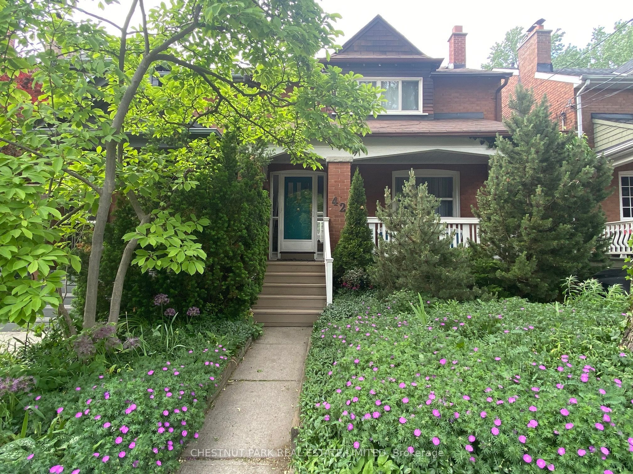 42 Bowood Avenue Property Photo 41