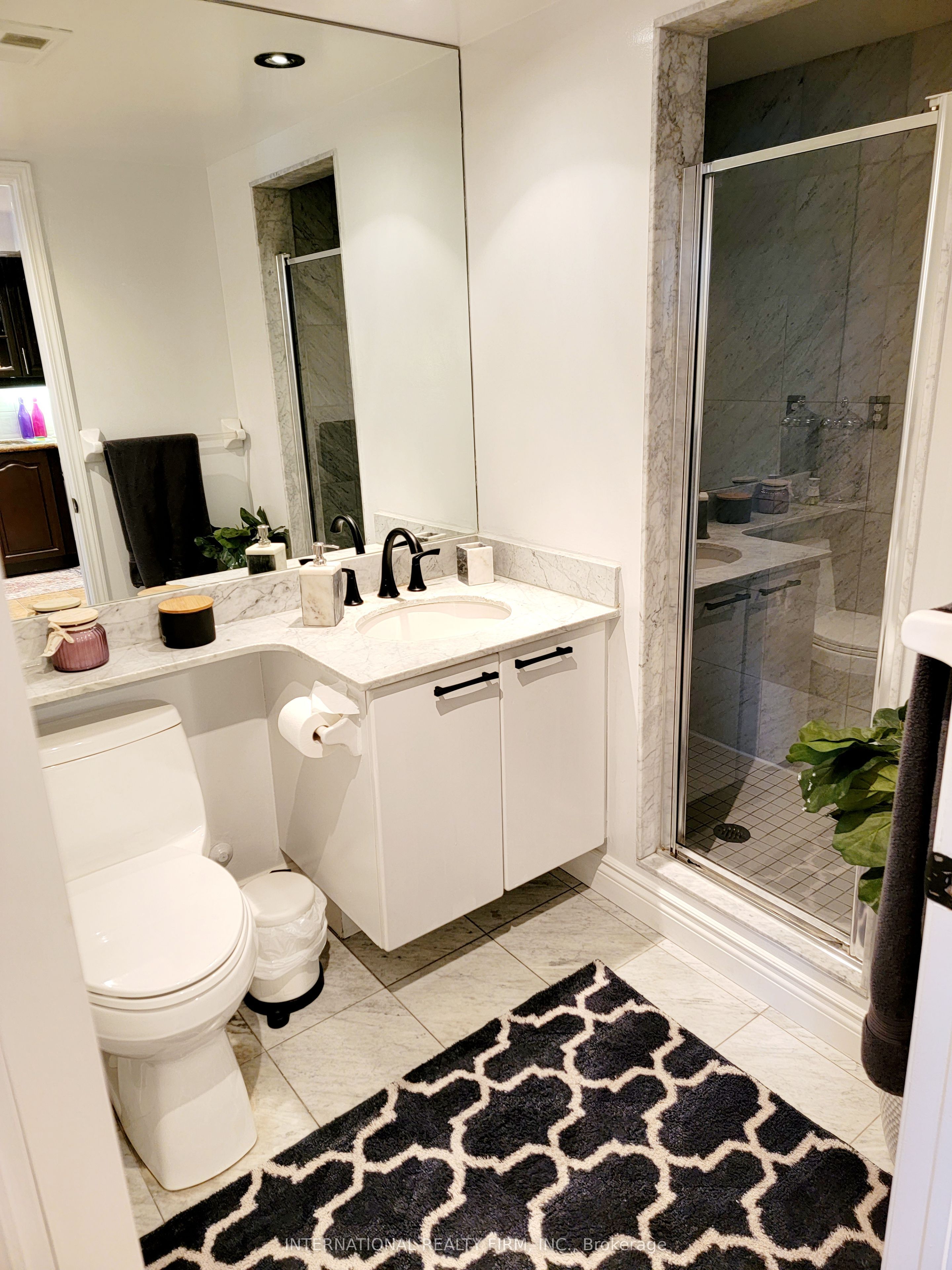 140 Simcoe Street 1209 Property Photo 16