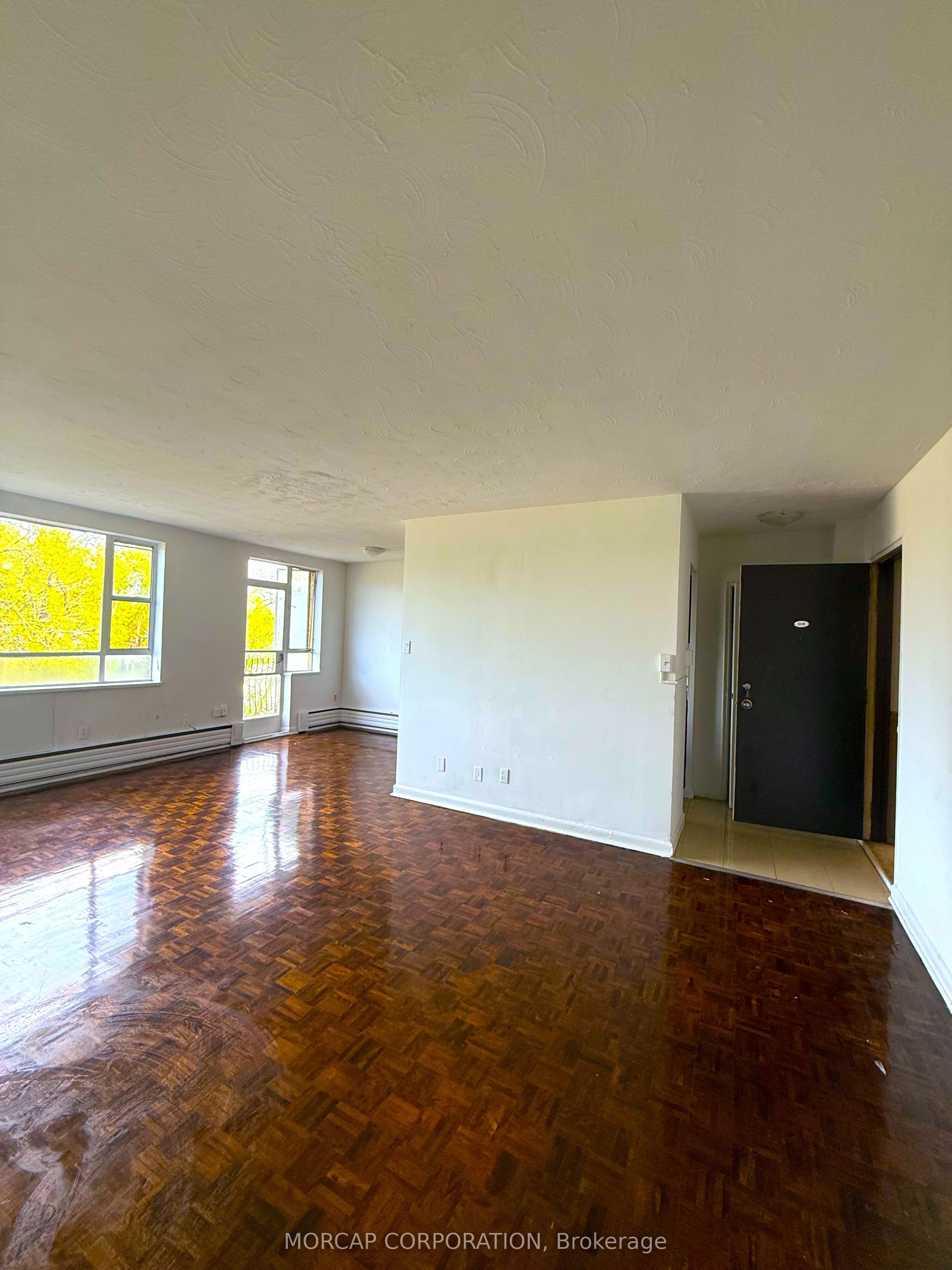 2895 Bathurst Street 508 Property Photo 2