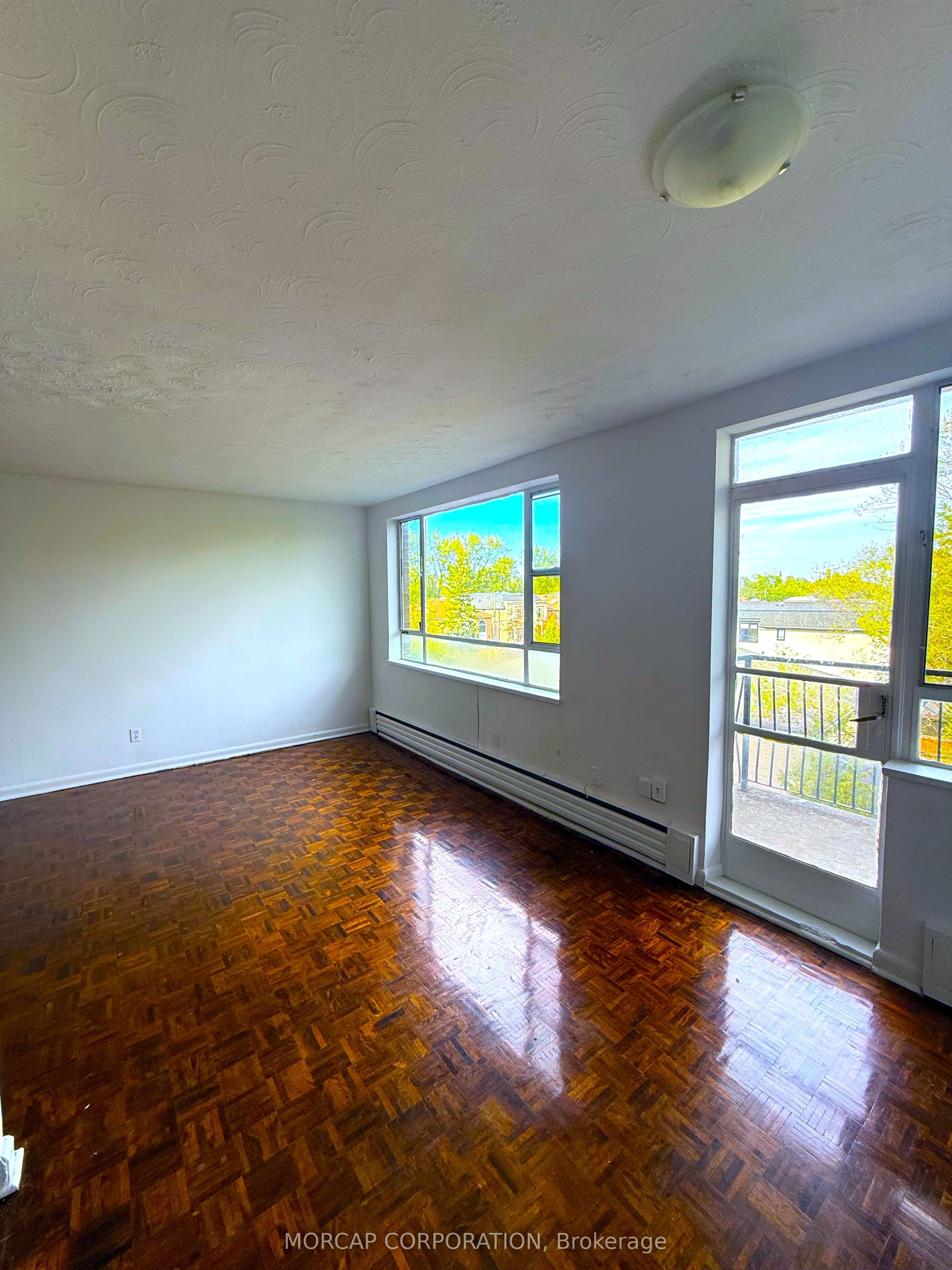 2895 Bathurst Street 508 Property Photo 4
