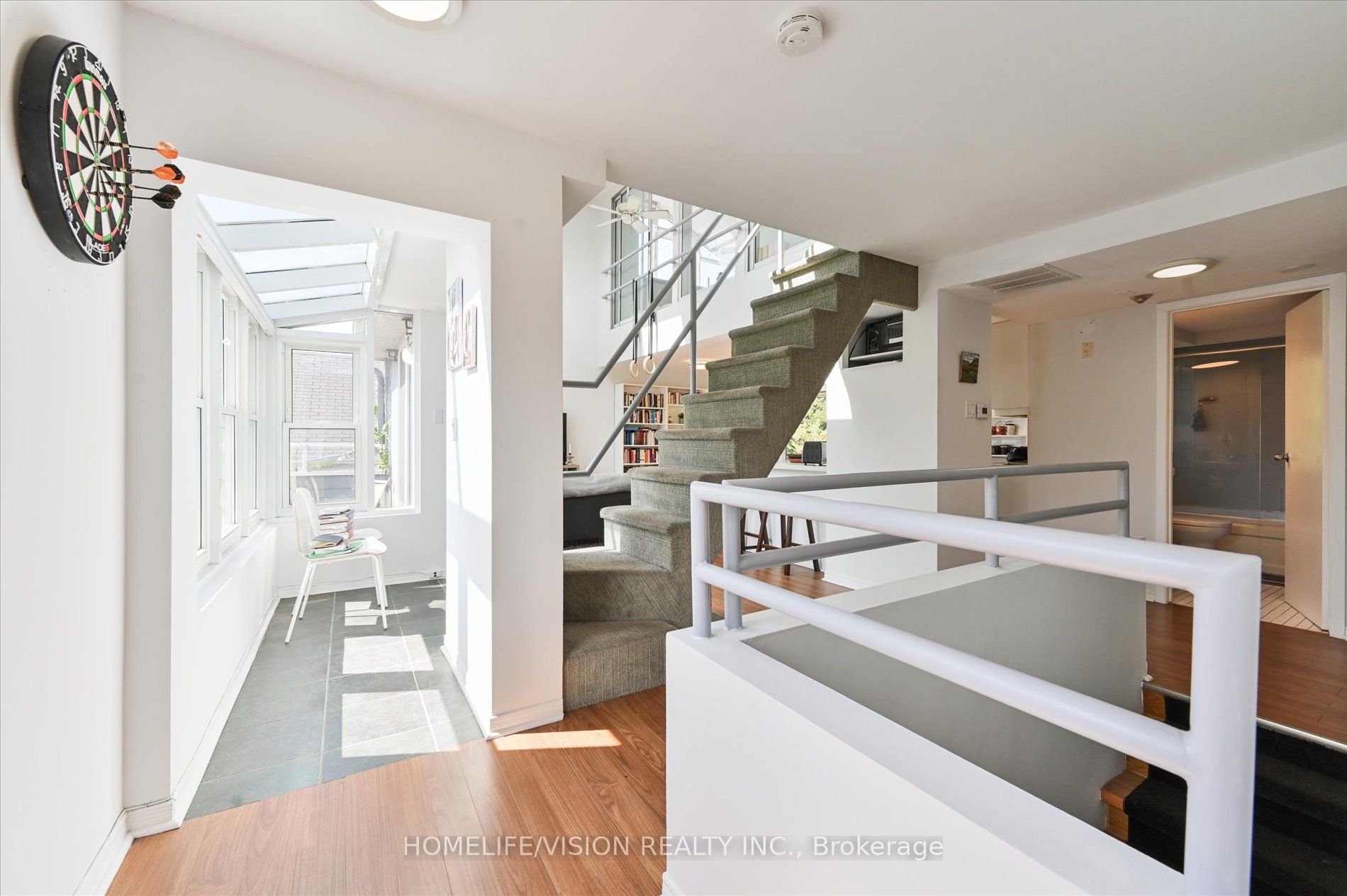400 Summerhill Avenue 3rd Flr Property Photo 6
