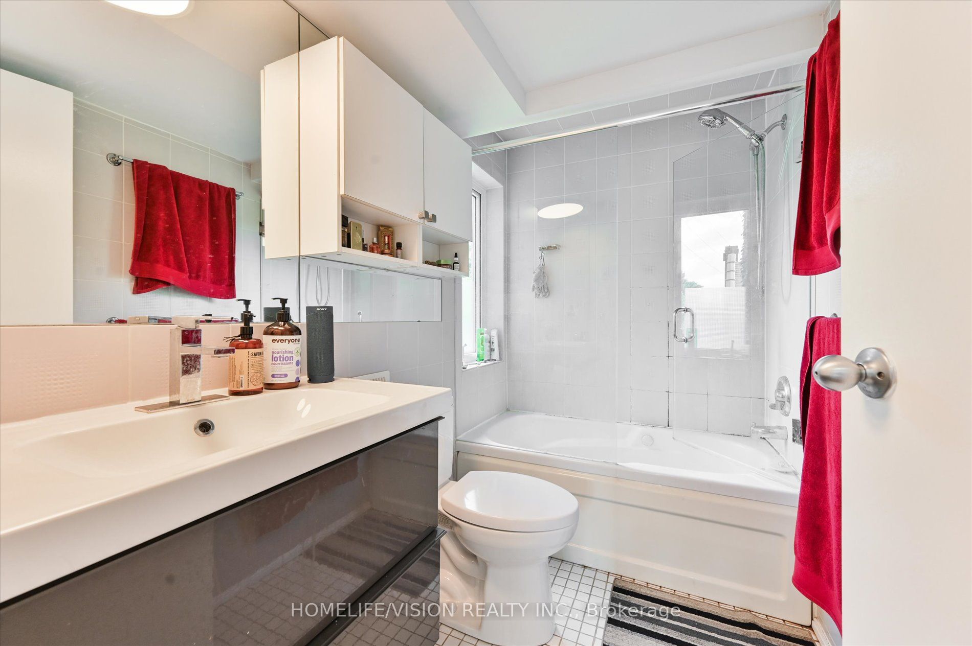 400 Summerhill Avenue 3rd Flr Property Photo 19