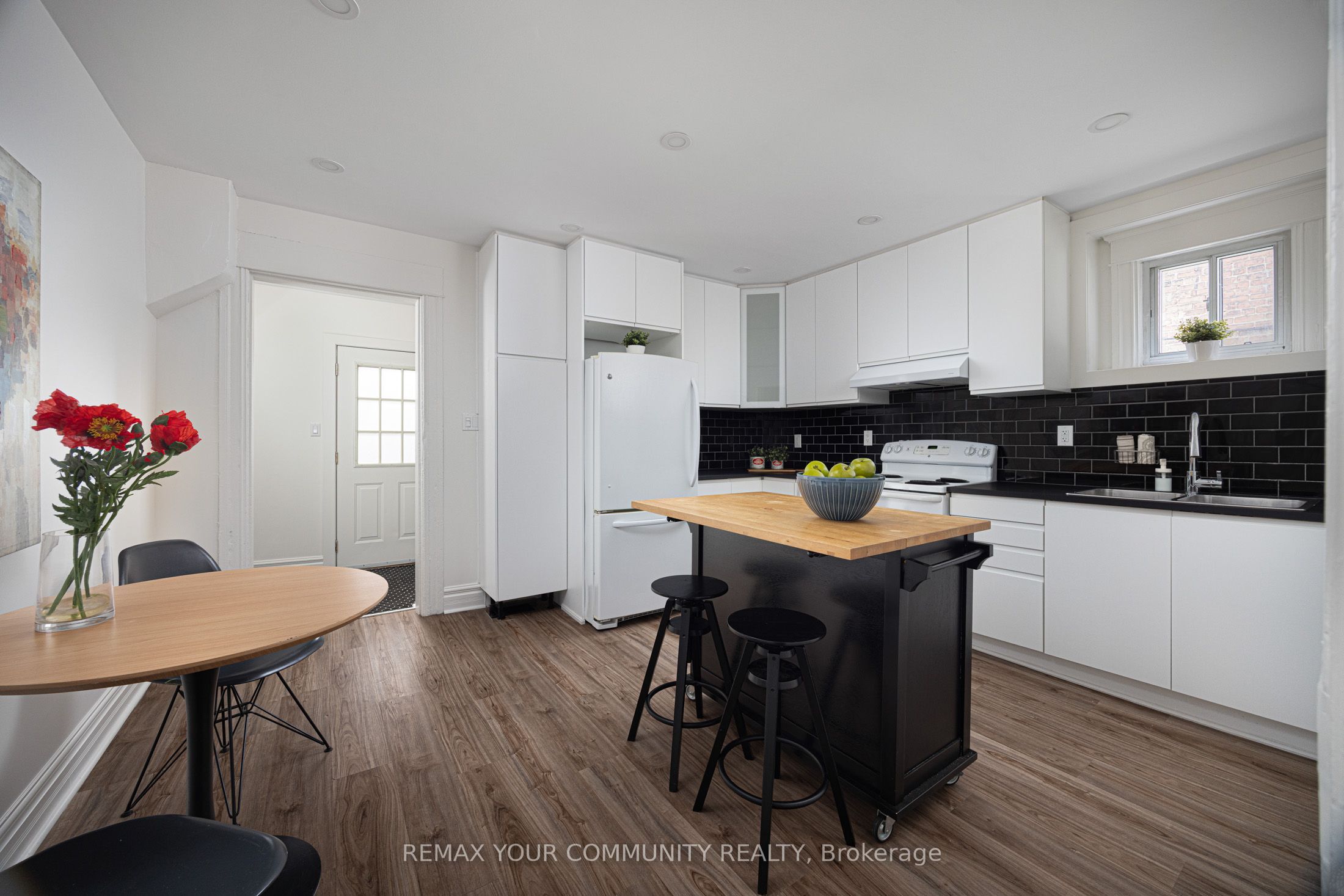 17 Muir Avenue Property Photo 10