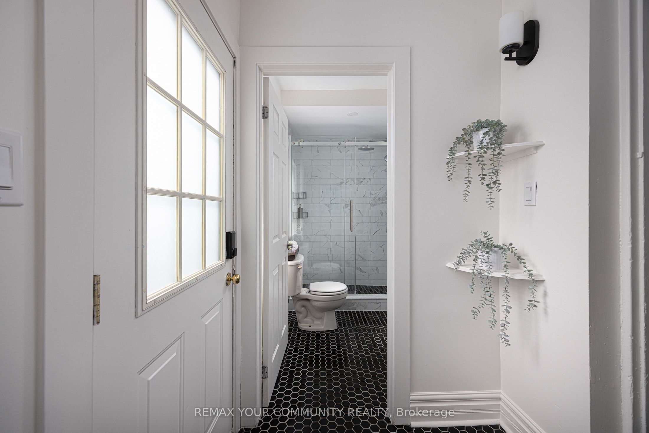 17 Muir Avenue Property Photo 18