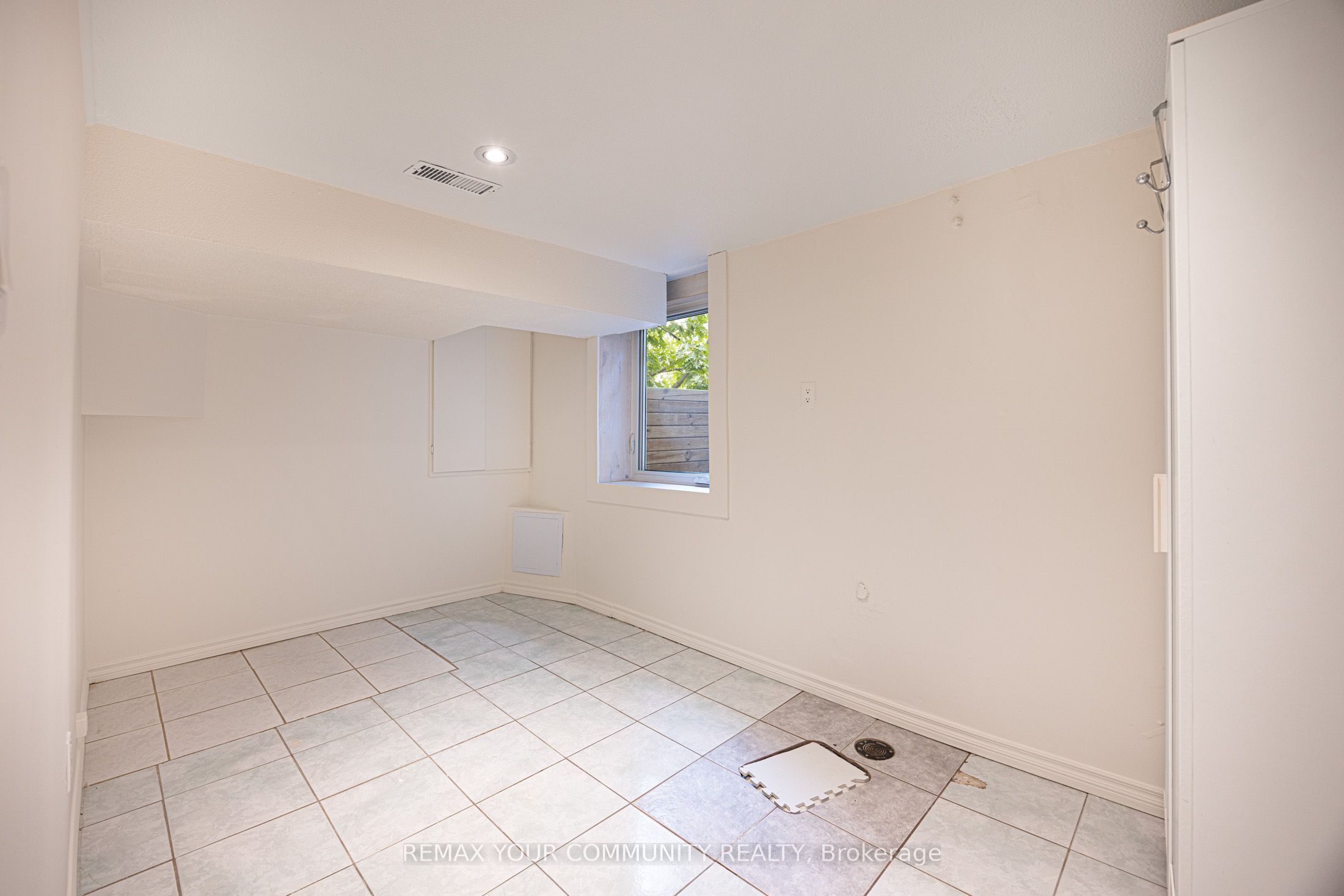 17 Muir Avenue Property Photo 38