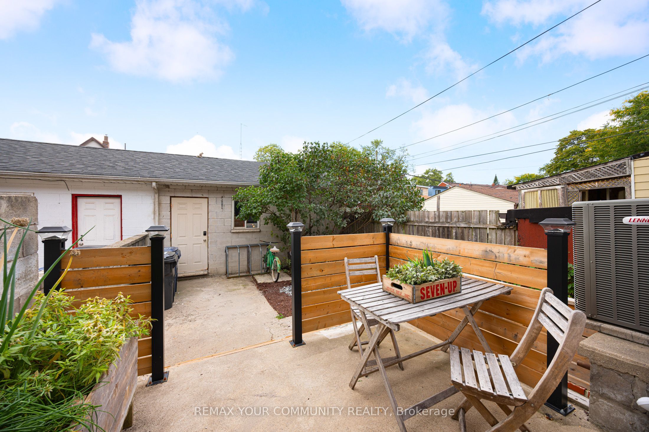17 Muir Avenue Property Photo 43