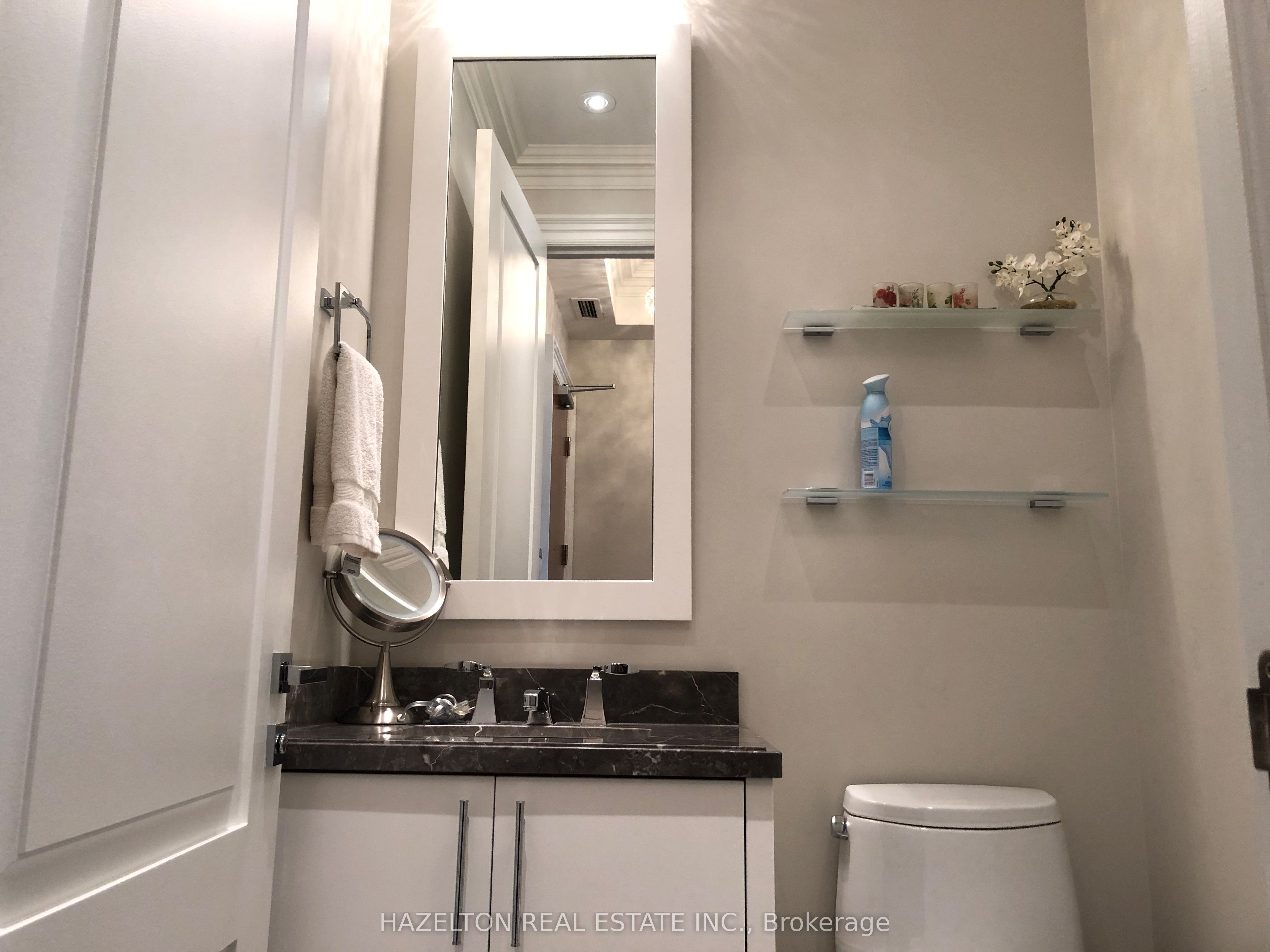 55 Scollard Street 902 Property Photo 21