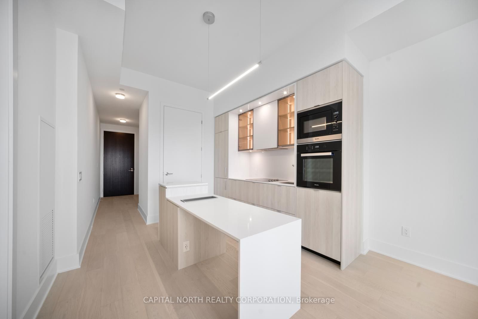 11 Yorkville Avenue 5908 Property Photo 12
