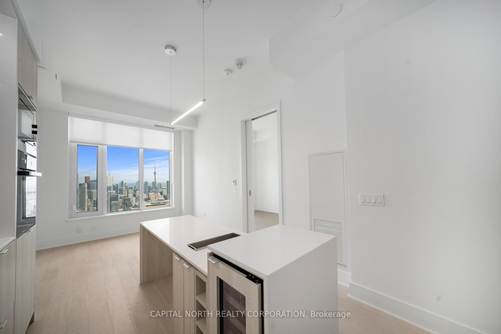 11 Yorkville Avenue 5908 Property Photo 16
